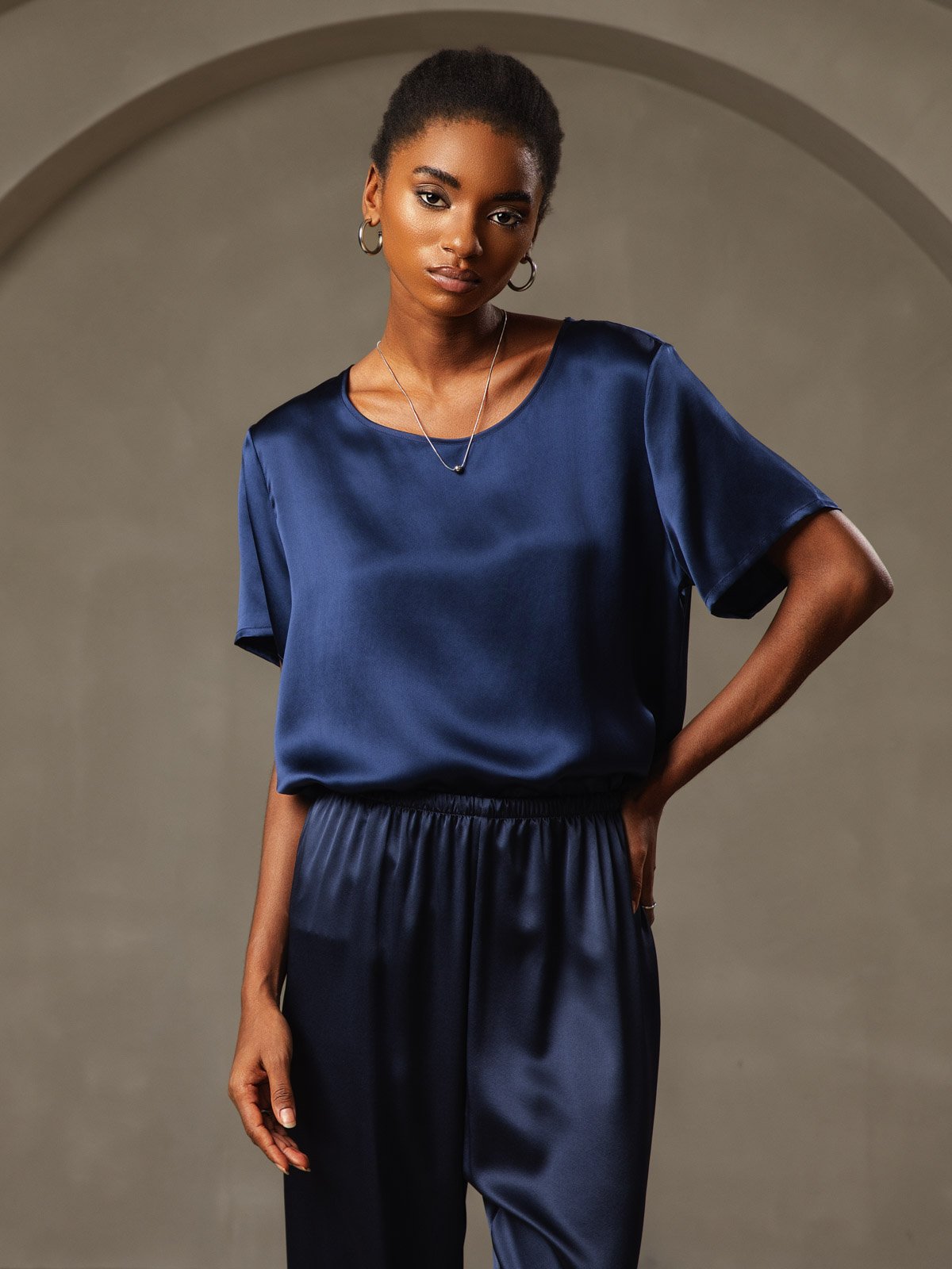 SilkSilky-AU Pure Silk Short Sleeve Round Neck Women's T-Shirt DarkBlue 001