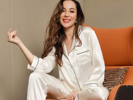Choosing Silk Pajamas to Excessive Comfort and Ease