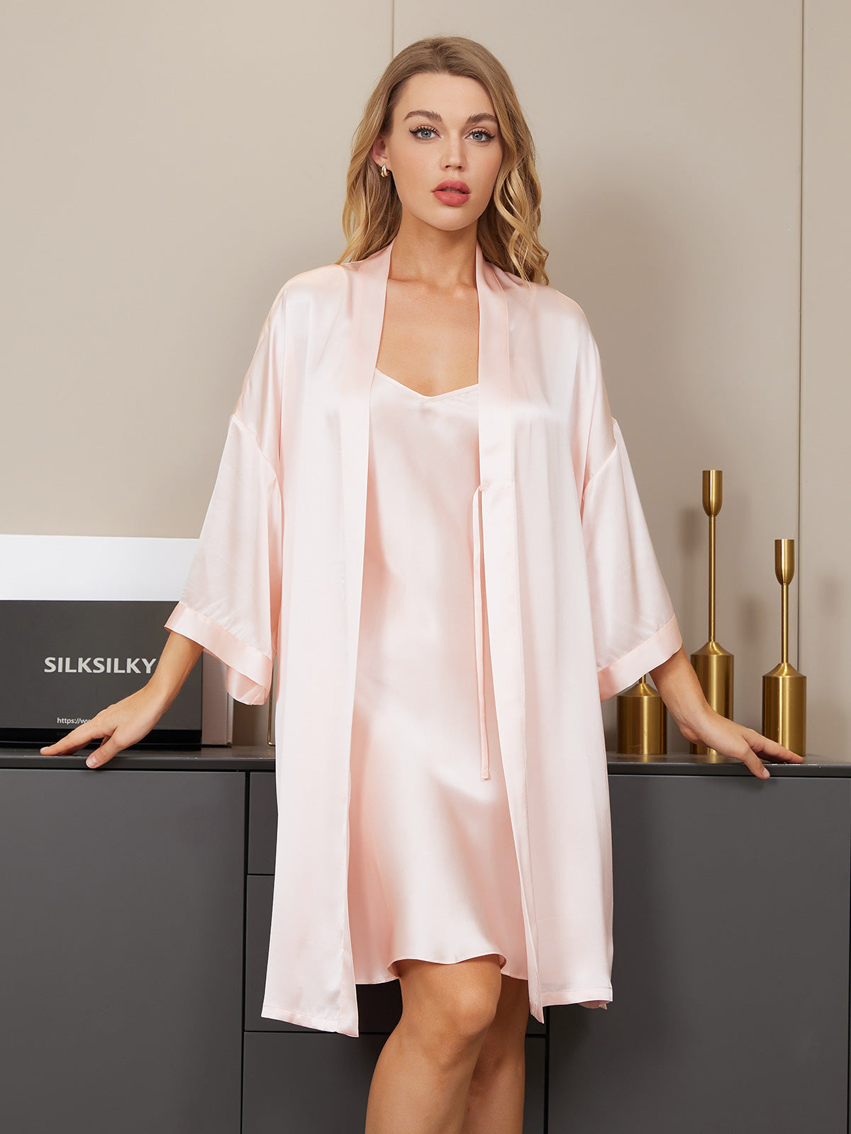 [Light Pink] SilkSilky-AU Pure Silk V Neck Nightgown&Dressing Gown Set 004