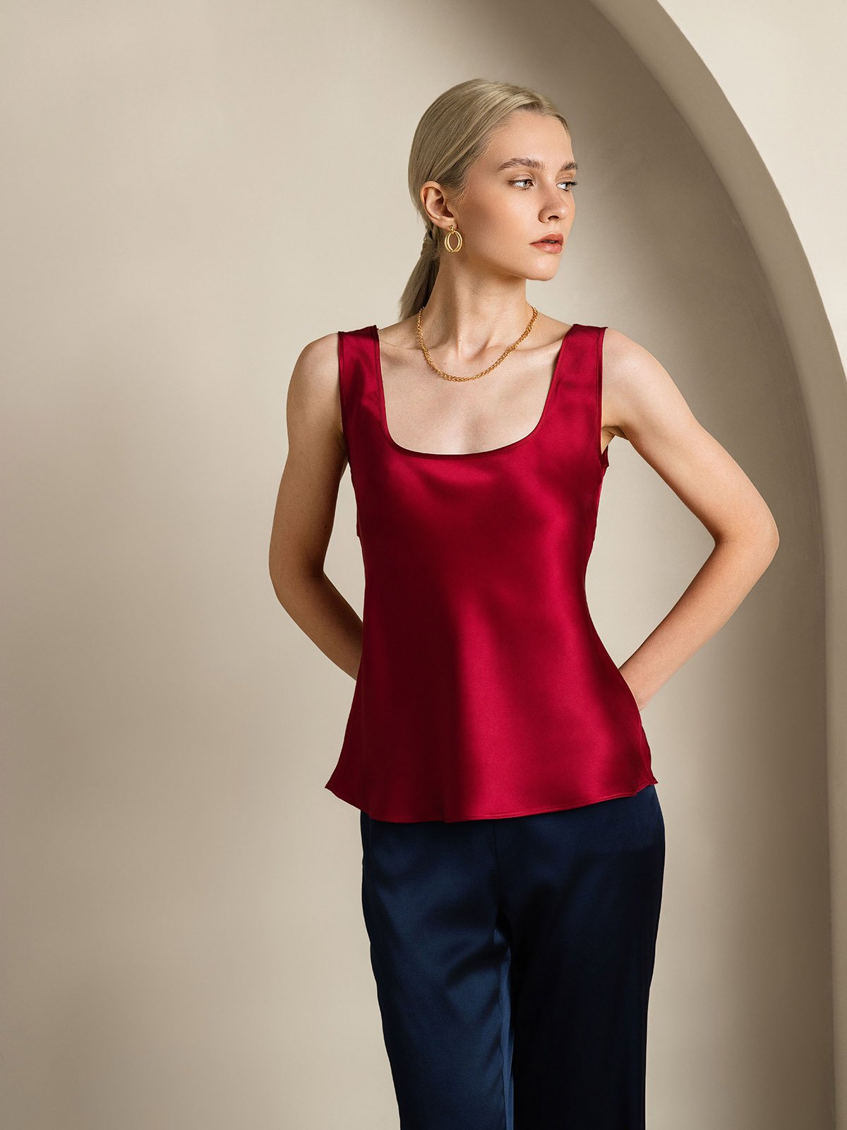 [Wine] SilkSilky-AU 19Momme Silk Sleeveless U Neck Camisole 003