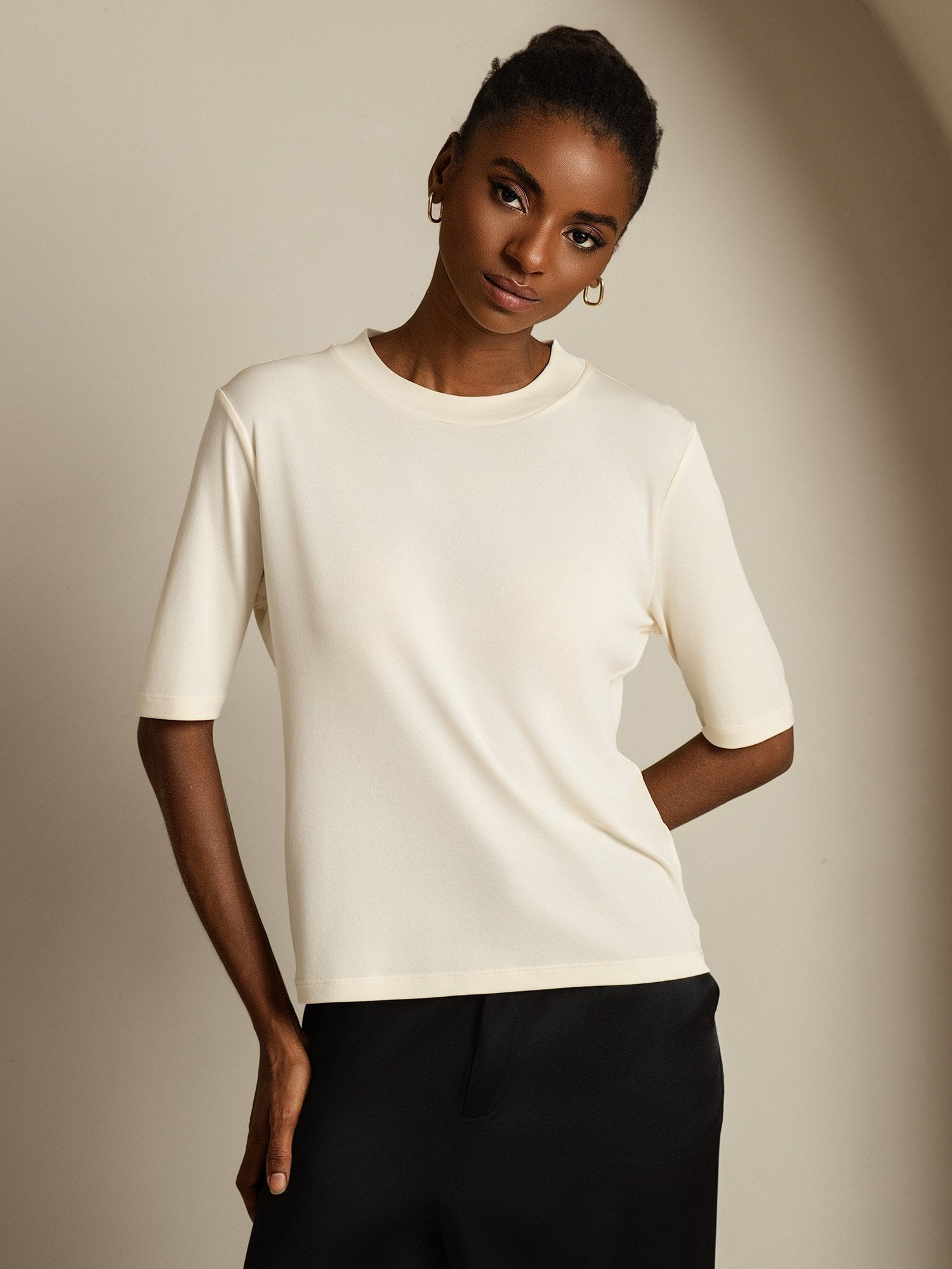 [Beige] SilkSilky-AU Pure Silk Round Neck Women's T-Shirt 005