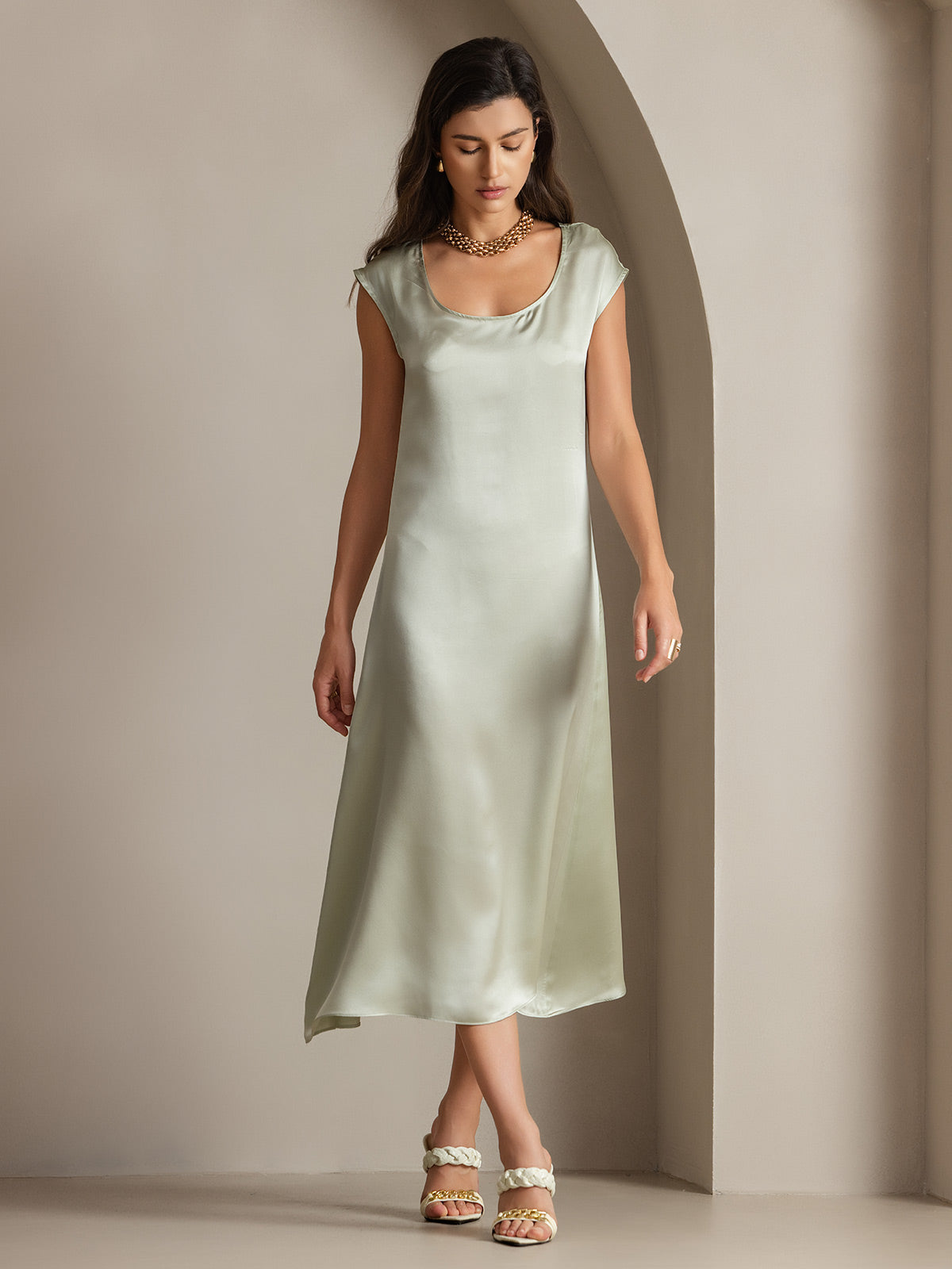 SilkSilky-AU 19Momme Silk Sleeveless Round Neck Dress LightGreen 002