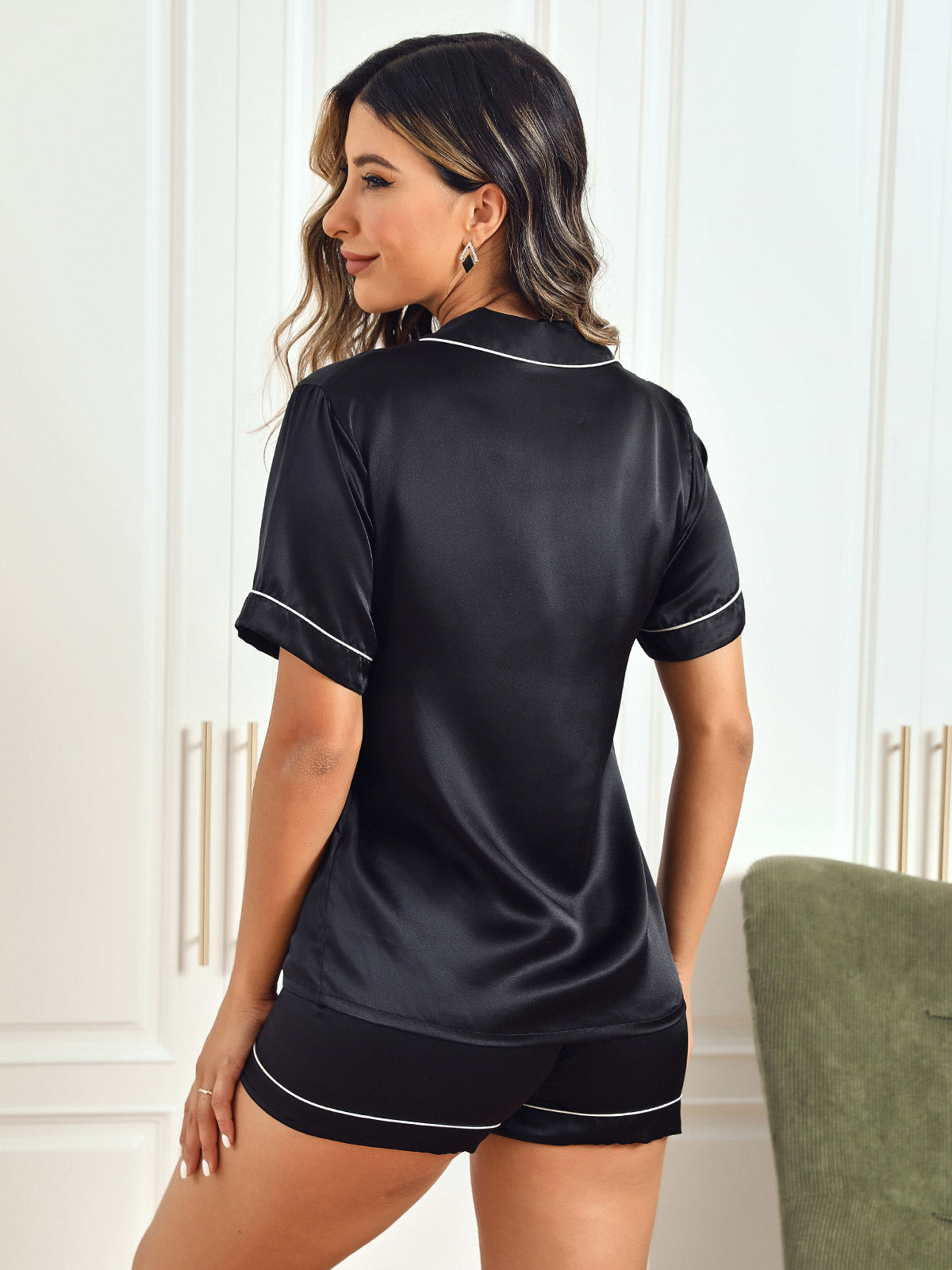 SilkSilky-AU Pure Silk Short Sleeve Lapel Women's Pyjamas Black 002