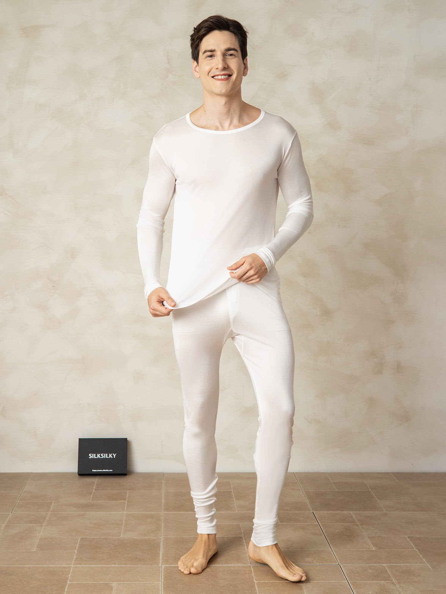 [White] SilkSilky-AU Silk Knitted Round Neck Men's Pyjamas 001