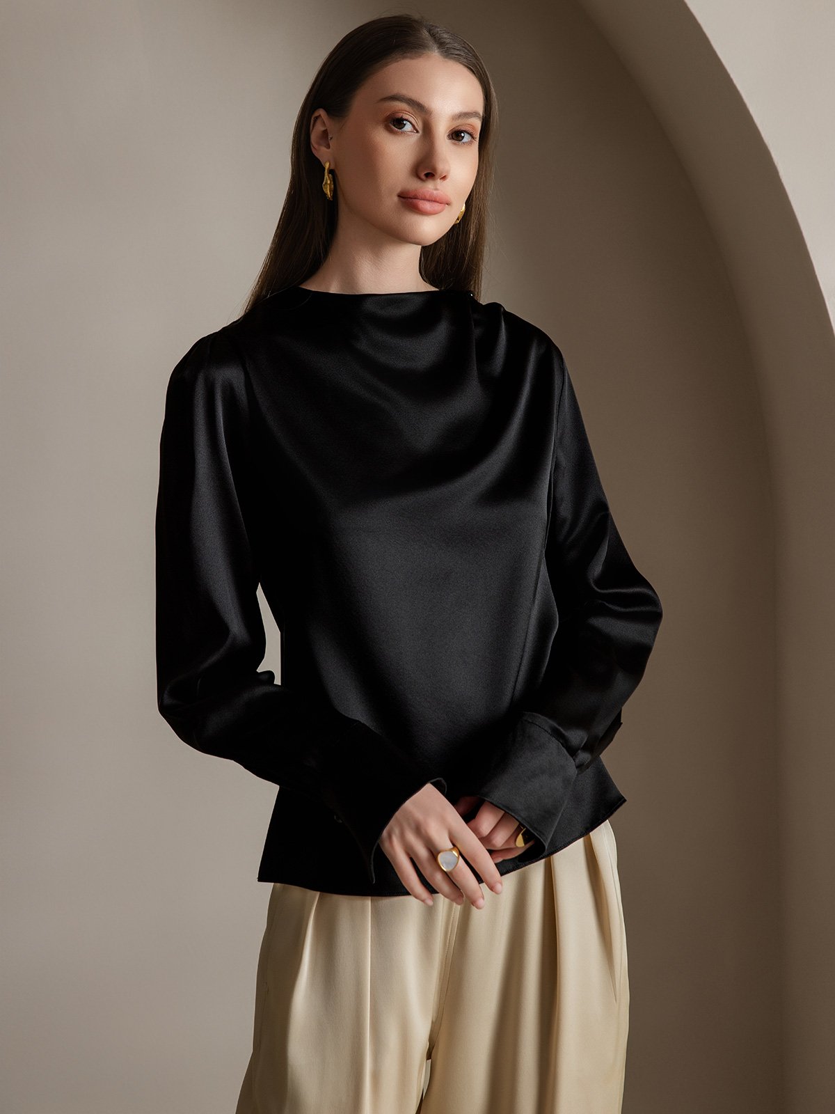 [Black] SilkSilky-AU 19Momme Silk Boat Neck Women's Shirt 003