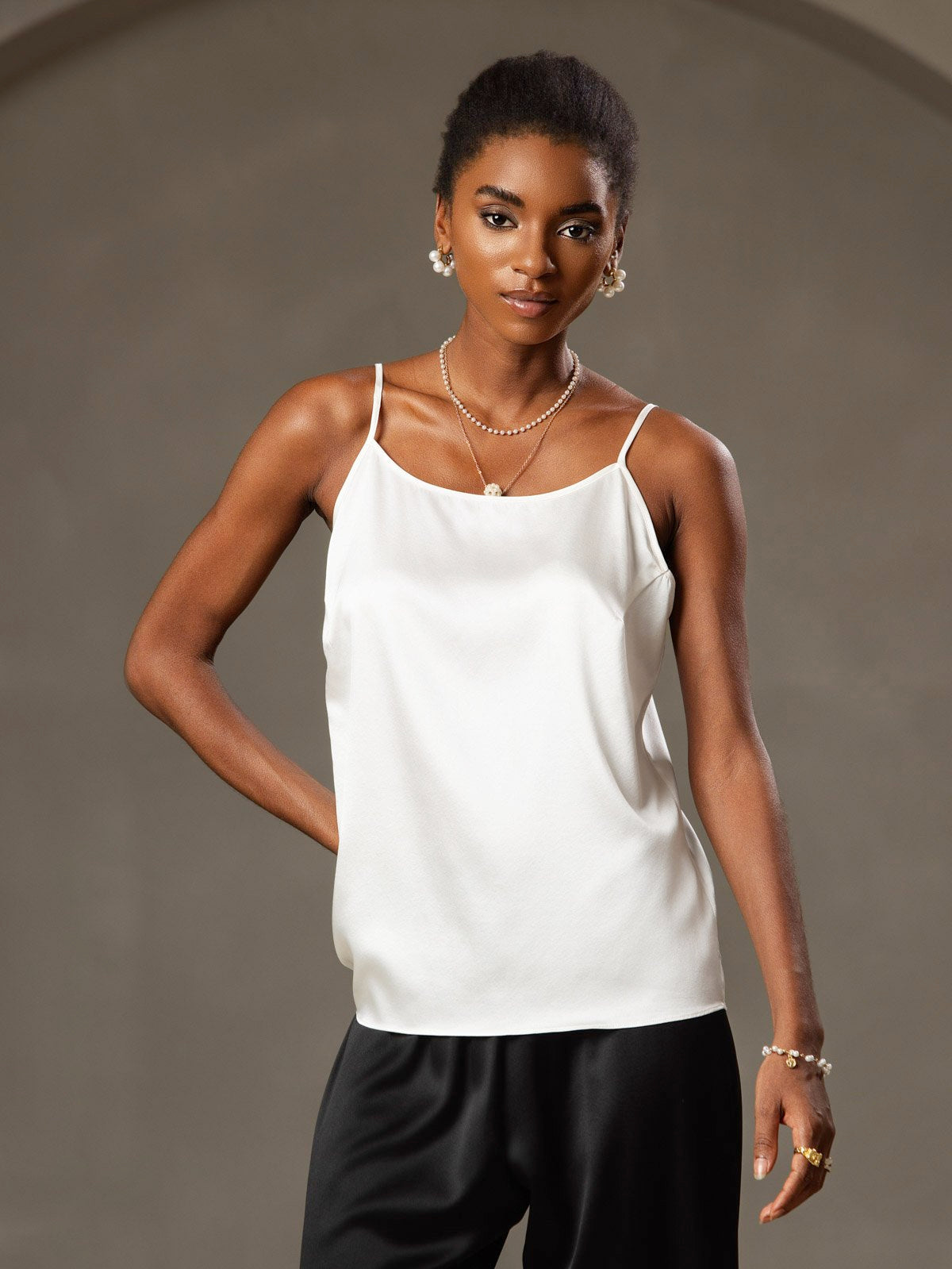 [White] SilkSilky-AU 19Momme Silk Spaghetti Strap Round Neck Camisole 003