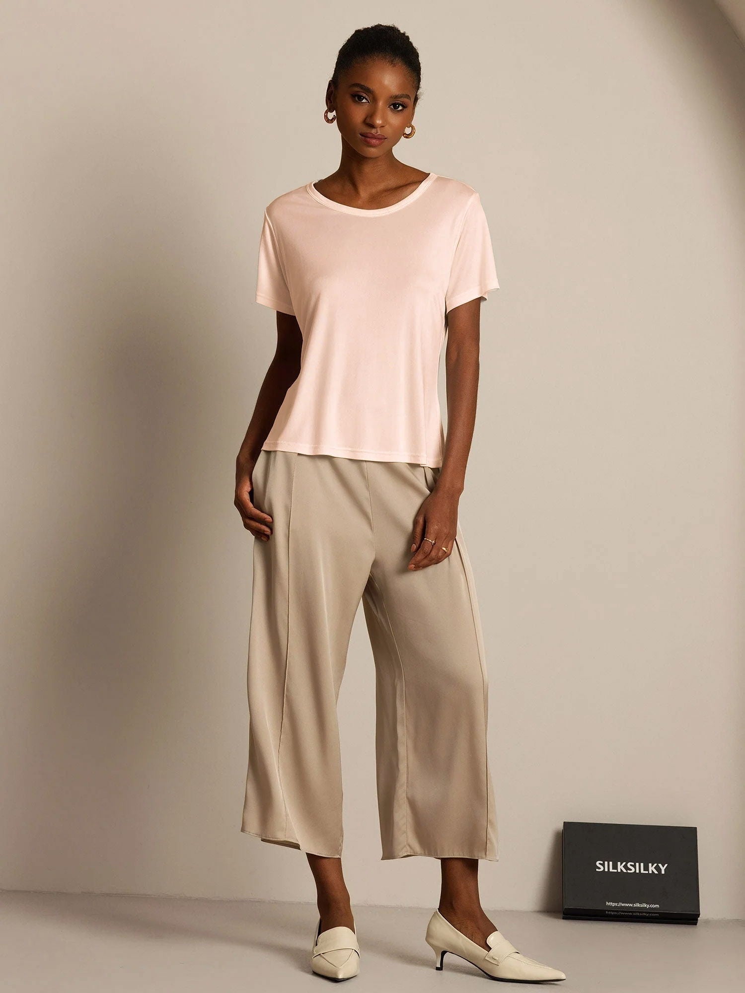 [Light Pink] SilkSilky-AU Short Sleeve Round Neck Women's T-Shirt 006