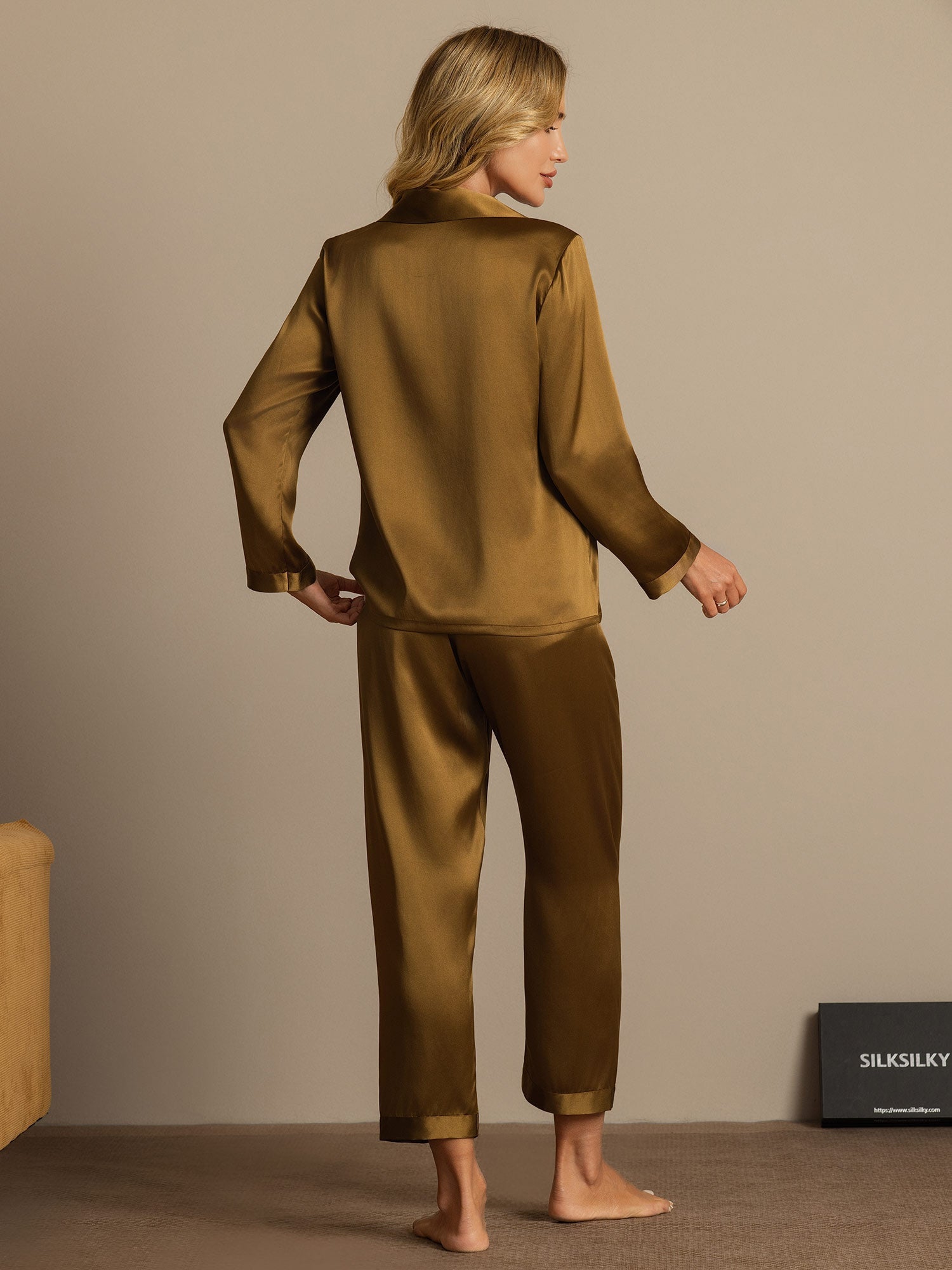 [Brown] SilkSilky-AU Pure Silk Notch Collar Women's Pyjamas 002,