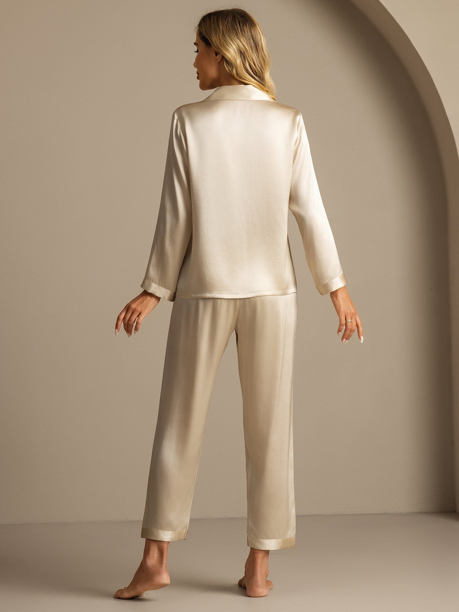 [Champagne] SilkSilky-AU Pure Silk Notch Collar Women's Pyjamas 002,