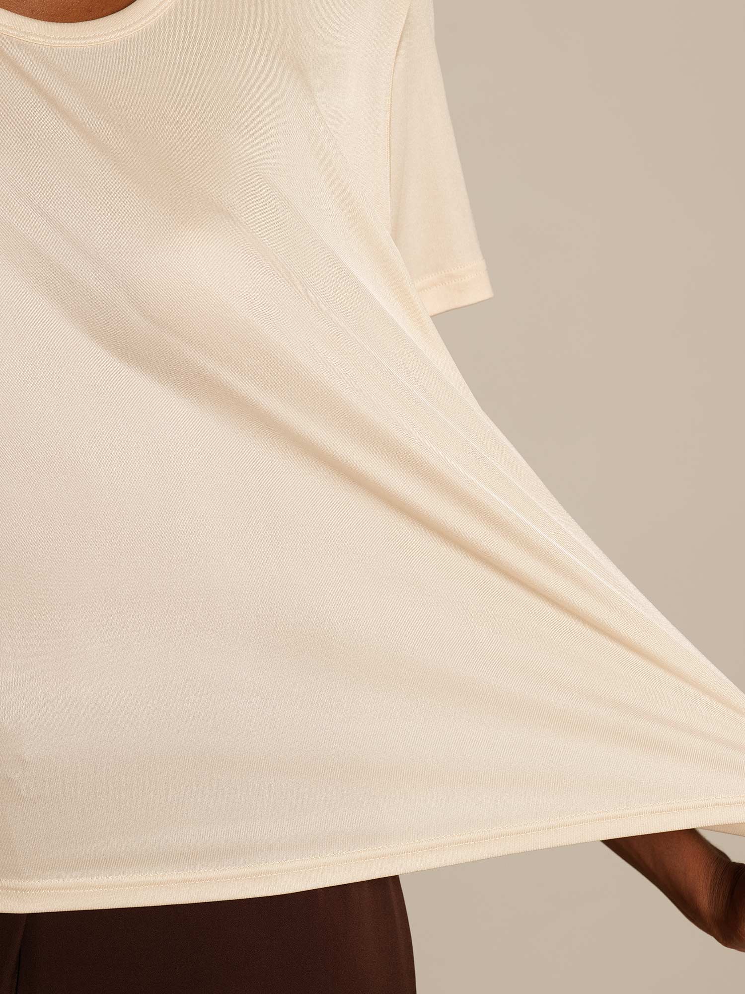 [Beige] SilkSilky-AU Silk Knitted Round Neck Women's T-Shirt 004,