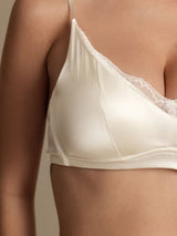 [White] SilkSilky-AU Bra 004