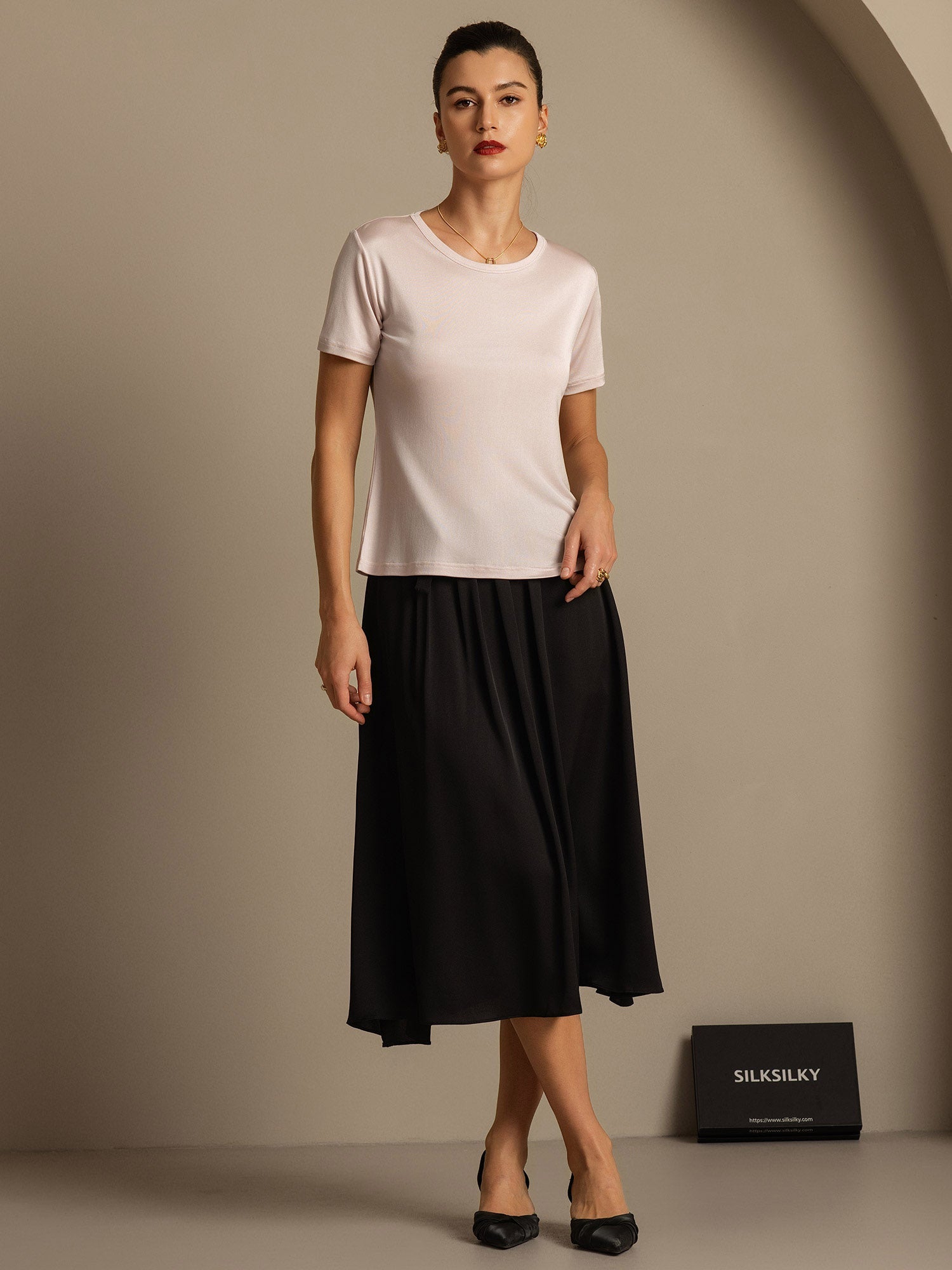 [Light Pink] SilkSilky-AU Silk Knitted Round Neck Women's T-Shirt 003