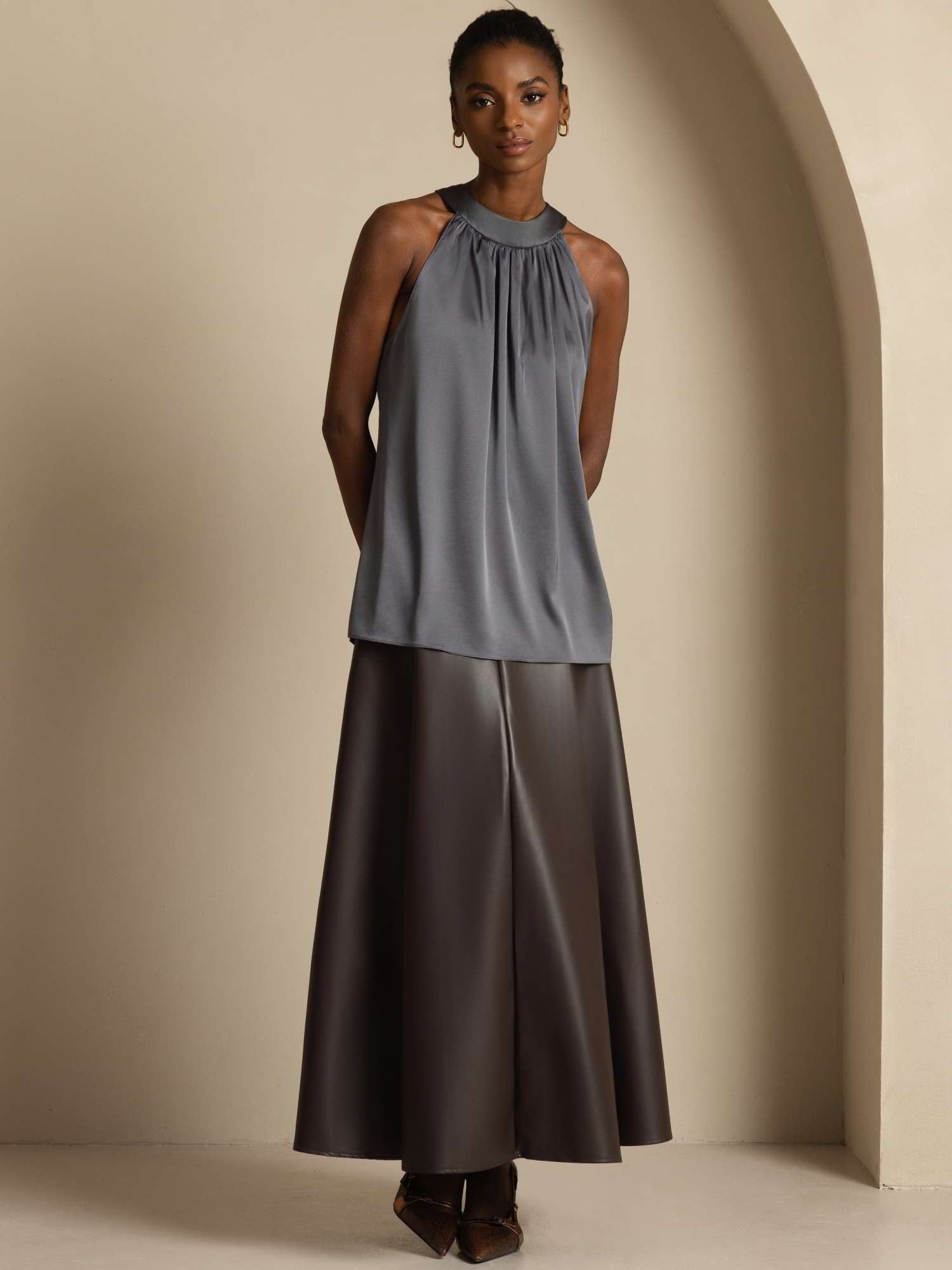 [Dark Gray] SilkSilky-AU 19Momme Silk Sleeveless Halter Neck Women's T-Shirt 003