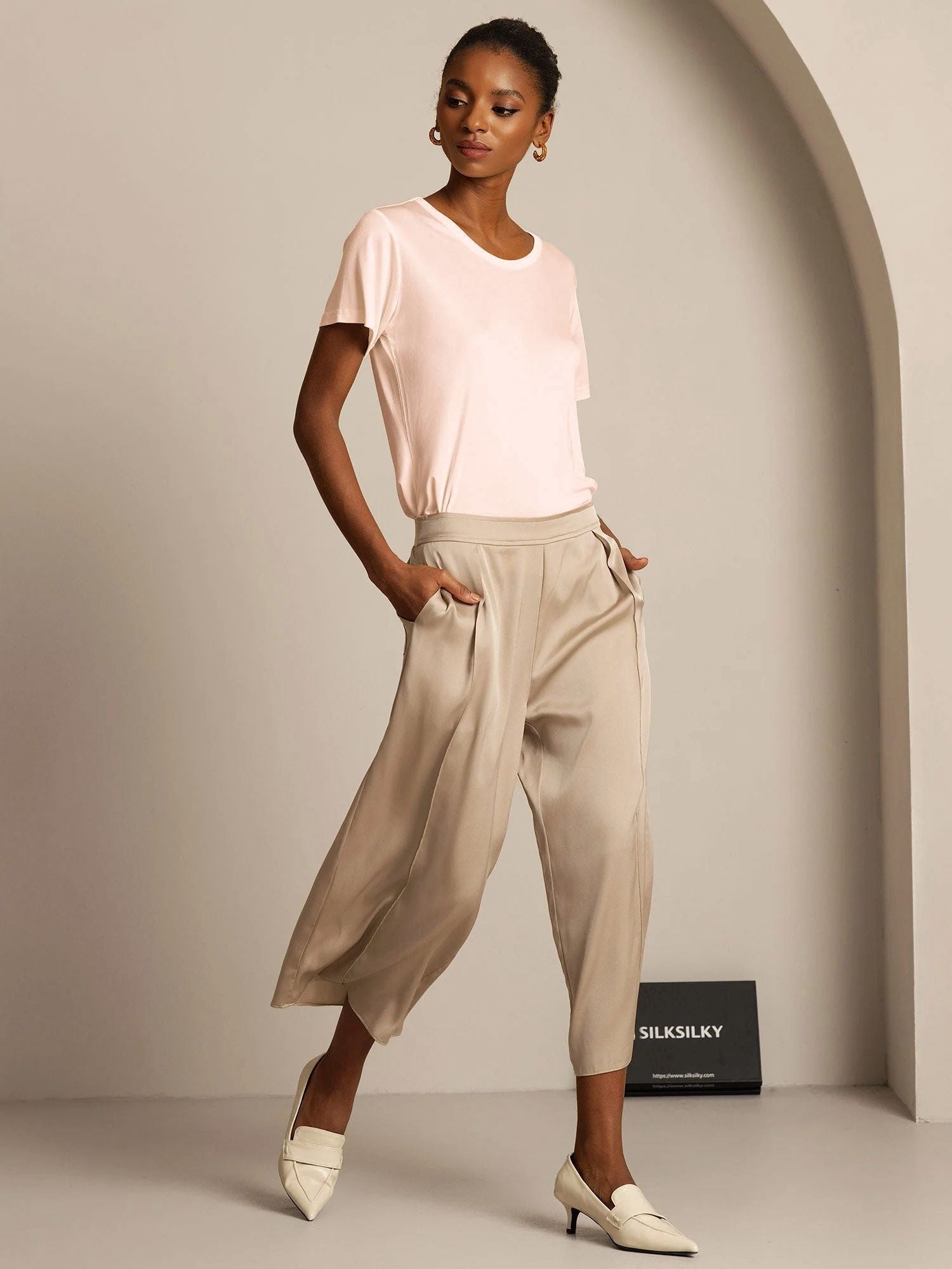 [Light Pink] SilkSilky-AU Short Sleeve Round Neck Women's T-Shirt 006