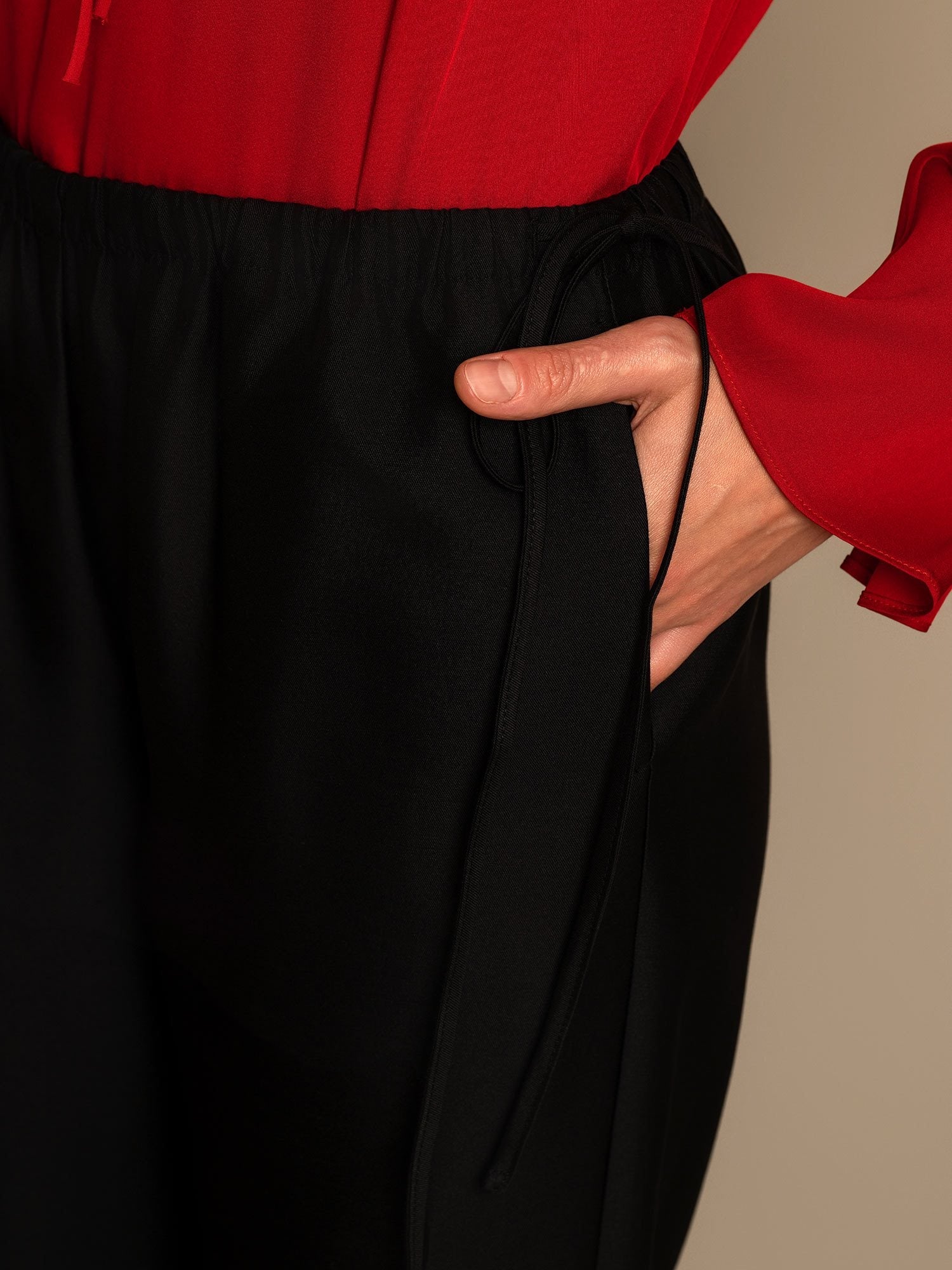 [Black] SilkSilky-AU 32Momme Wool Womens Pants 004,