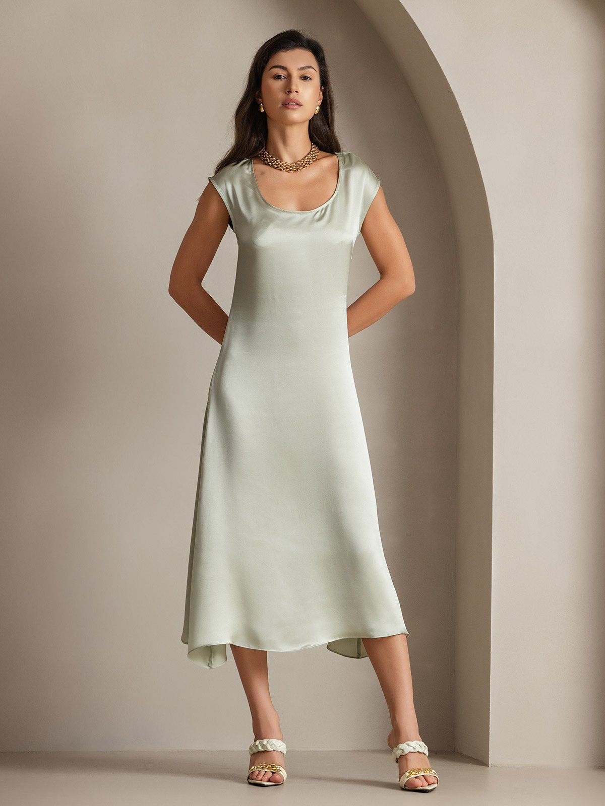 [Light Green] SilkSilky-AU 19Momme Silk Sleeveless Round Neck Dress 001