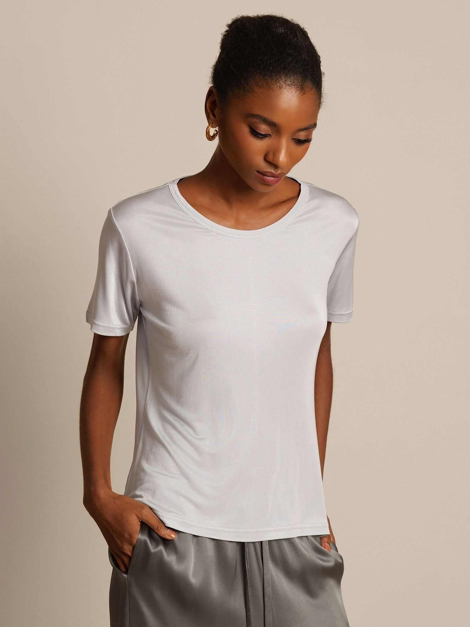 [Silver] SilkSilky-AU Silk Knitted Round Neck Women's T-Shirt 003,