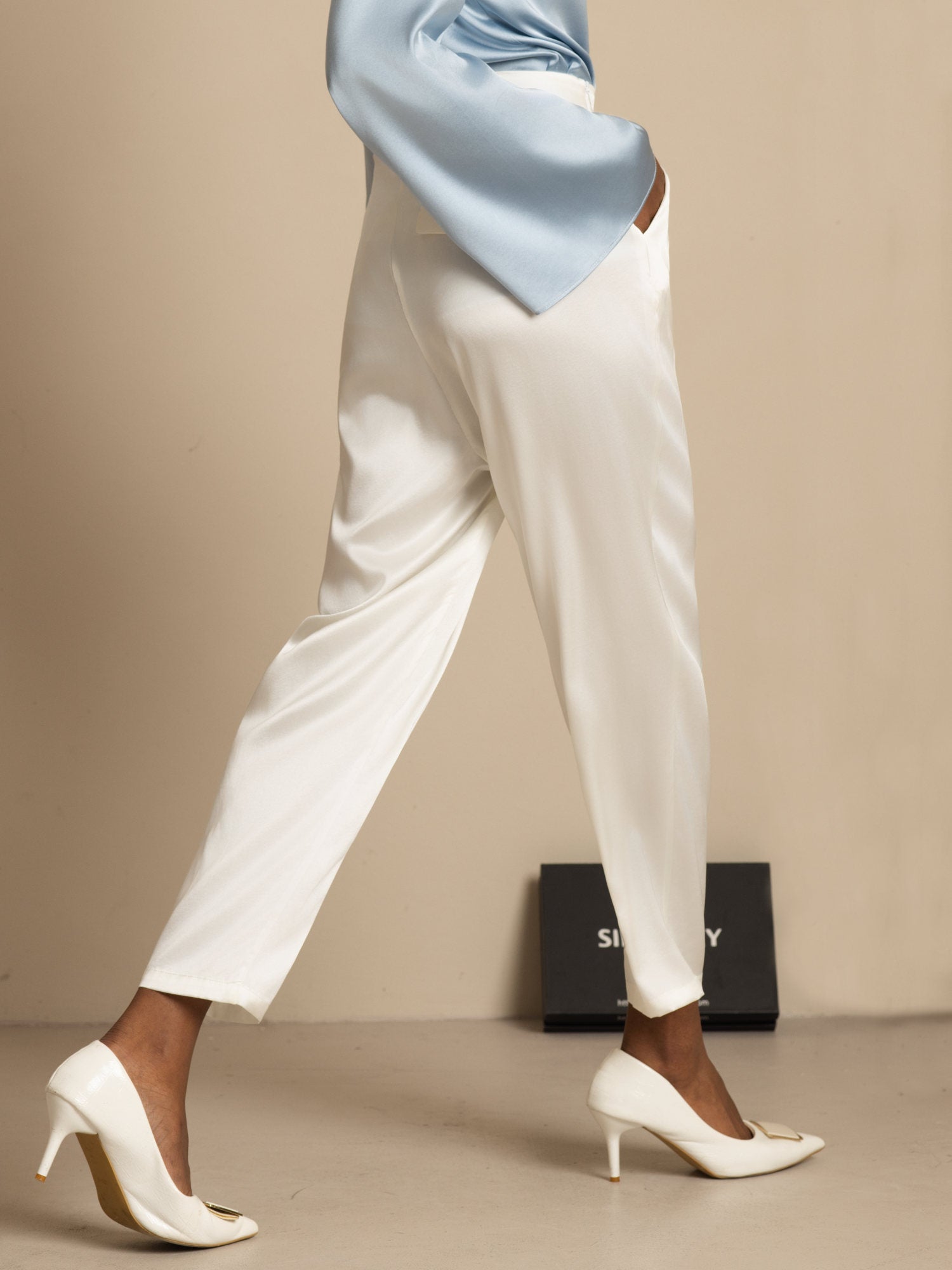 [White] SilkSilky-AU 19Momme Silk Womens Pants 002