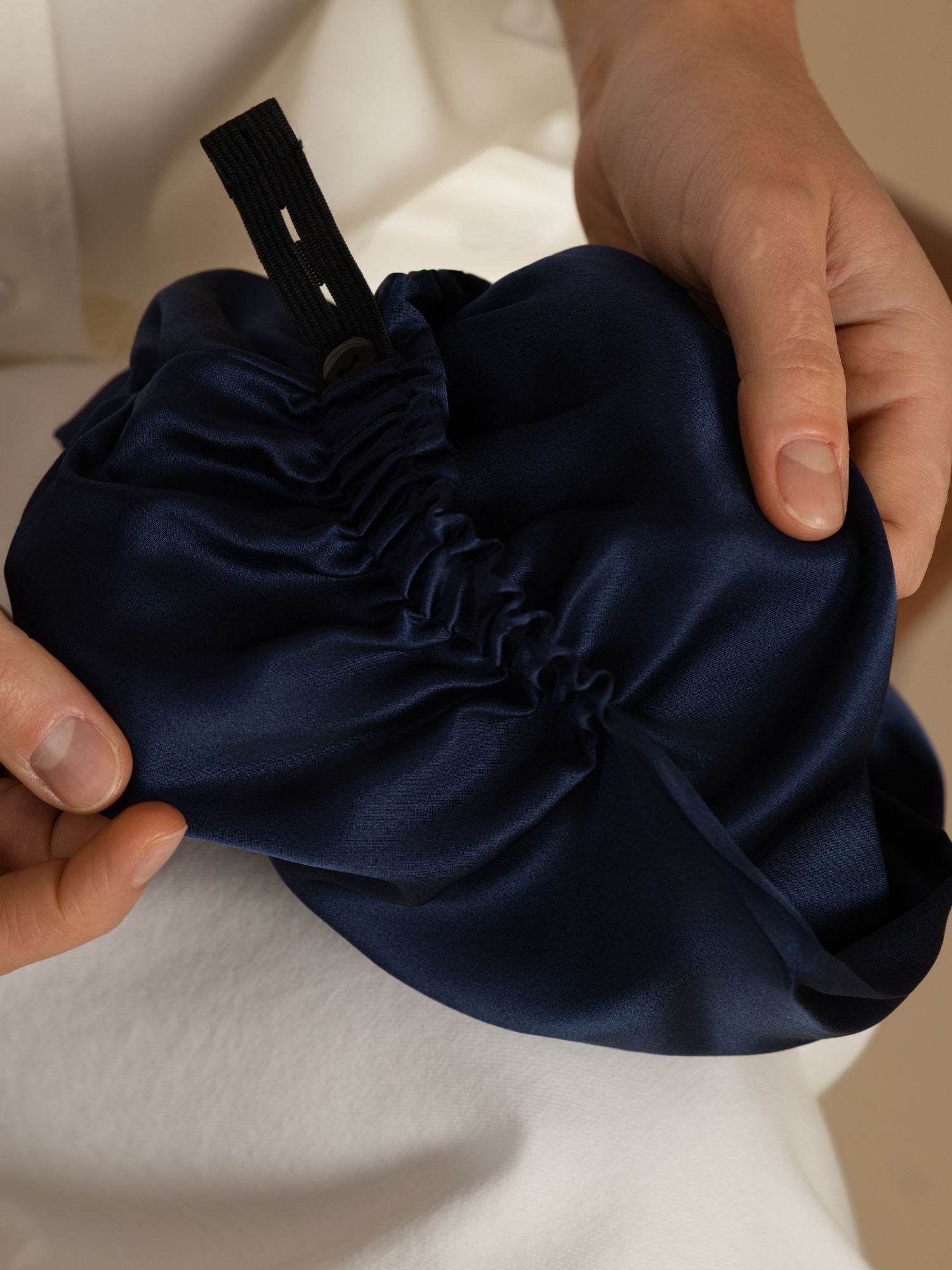 [Dark Blue] SilkSilky-AU 22Momme Sleep Cap 003