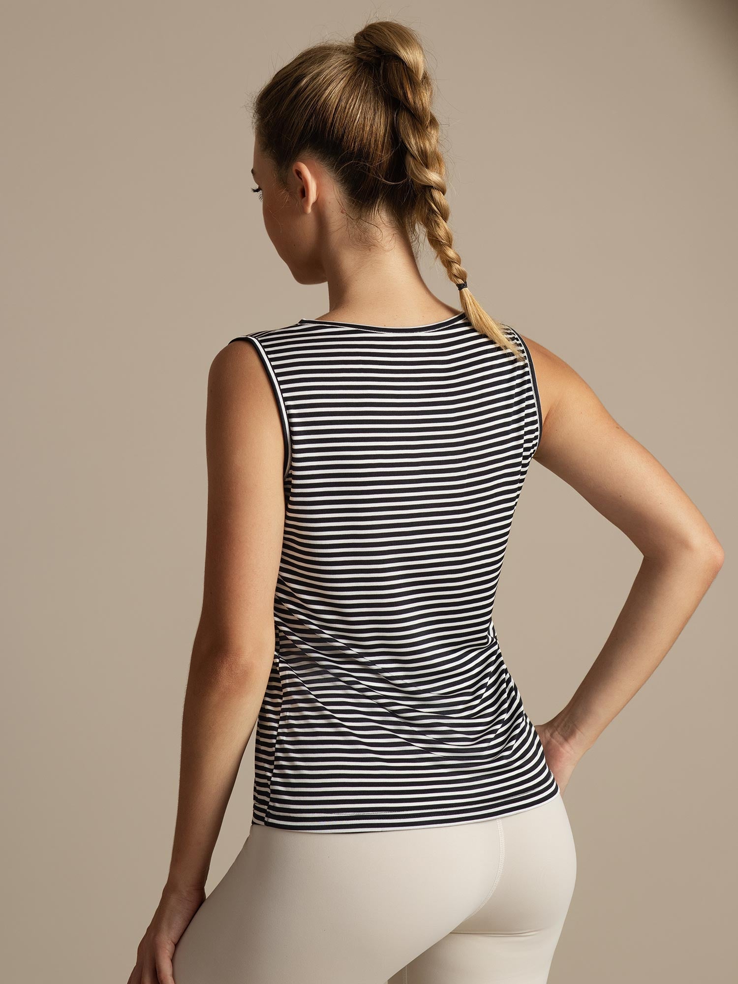 [White Stripe] SilkSilky-AU 100% Silk Jersey Sleeveless Round Neck Camisole 002