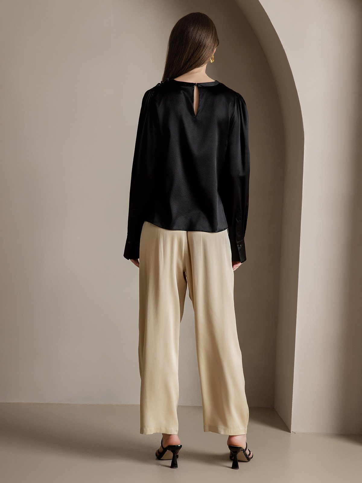 [Black] SilkSilky-AU 19Momme Silk Boat Neck Women's Shirt 002
