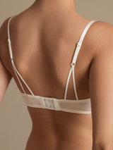 [White] SilkSilky-AU Bra 002