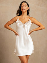 [White] SilkSilky-AU Sleeveless V Neck Nightgown 003