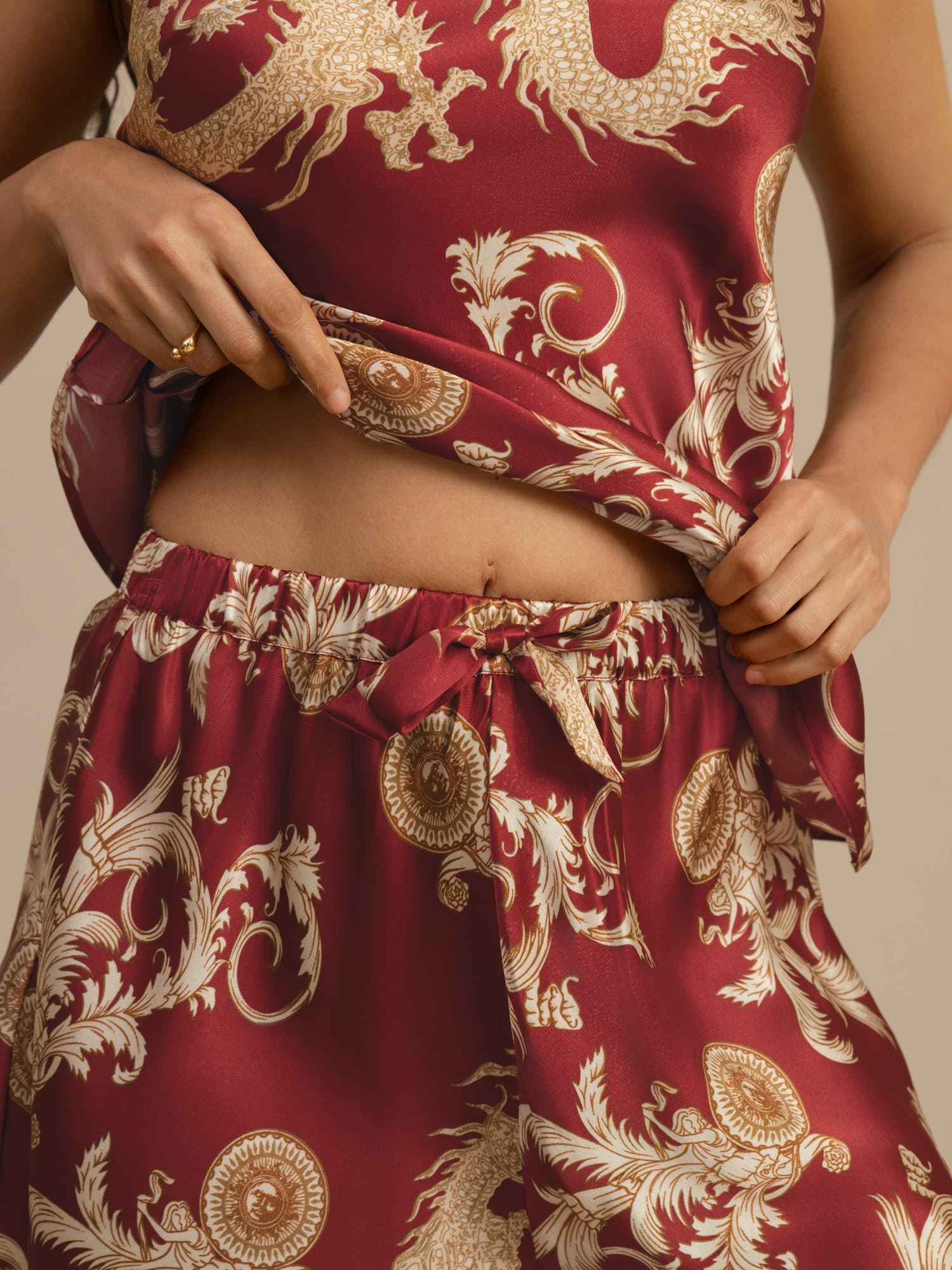 [Wine Dragon] SilkSilky-AU Spaghetti Strap V Neck Camisole Set 006