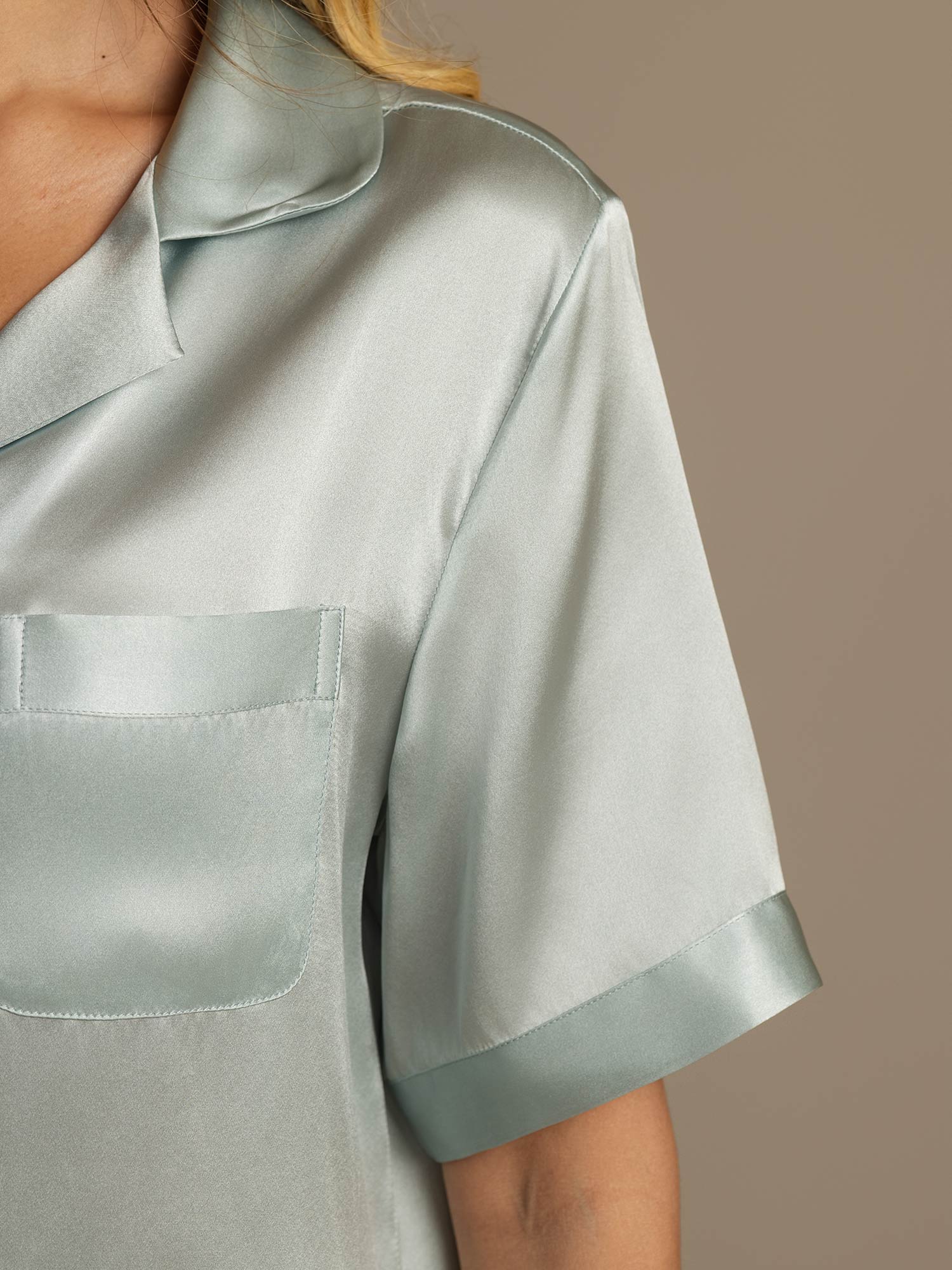 [Light Blue] SilkSilky-AU Pure Silk Notch Collar Women's Pyjamas 008,