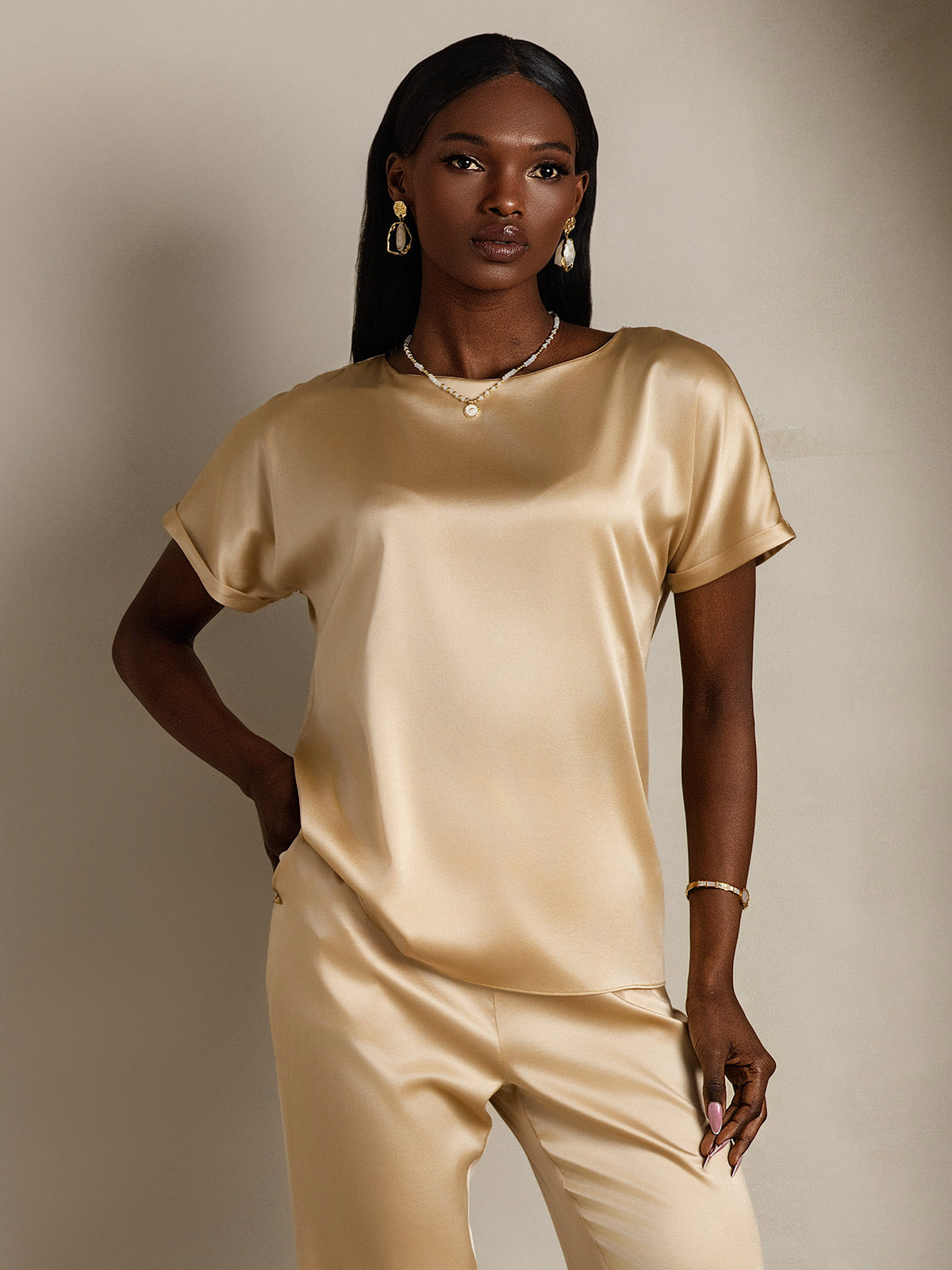 [Champagne] SilkSilky-AU 19Momme Silk Short Sleeve Round Neck Women's T-Shirt 003