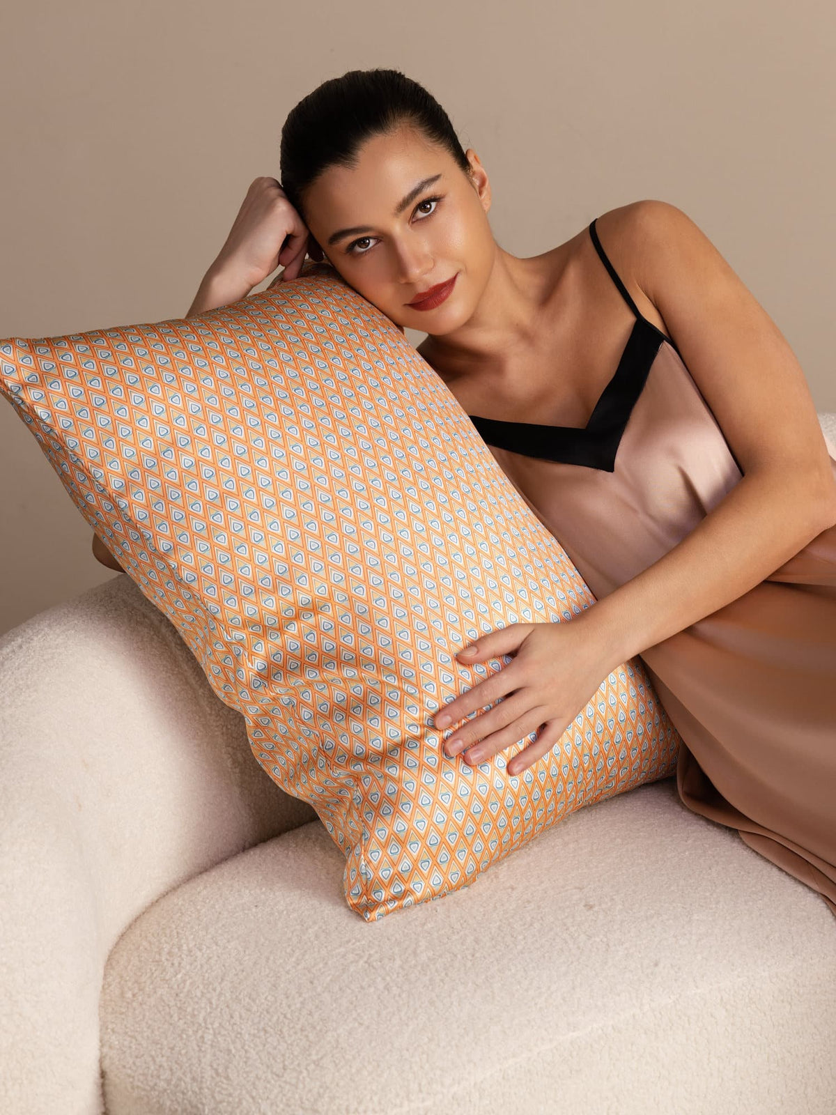 [Yellow Heart Geo] SilkSilky-AU Pillowcase 001