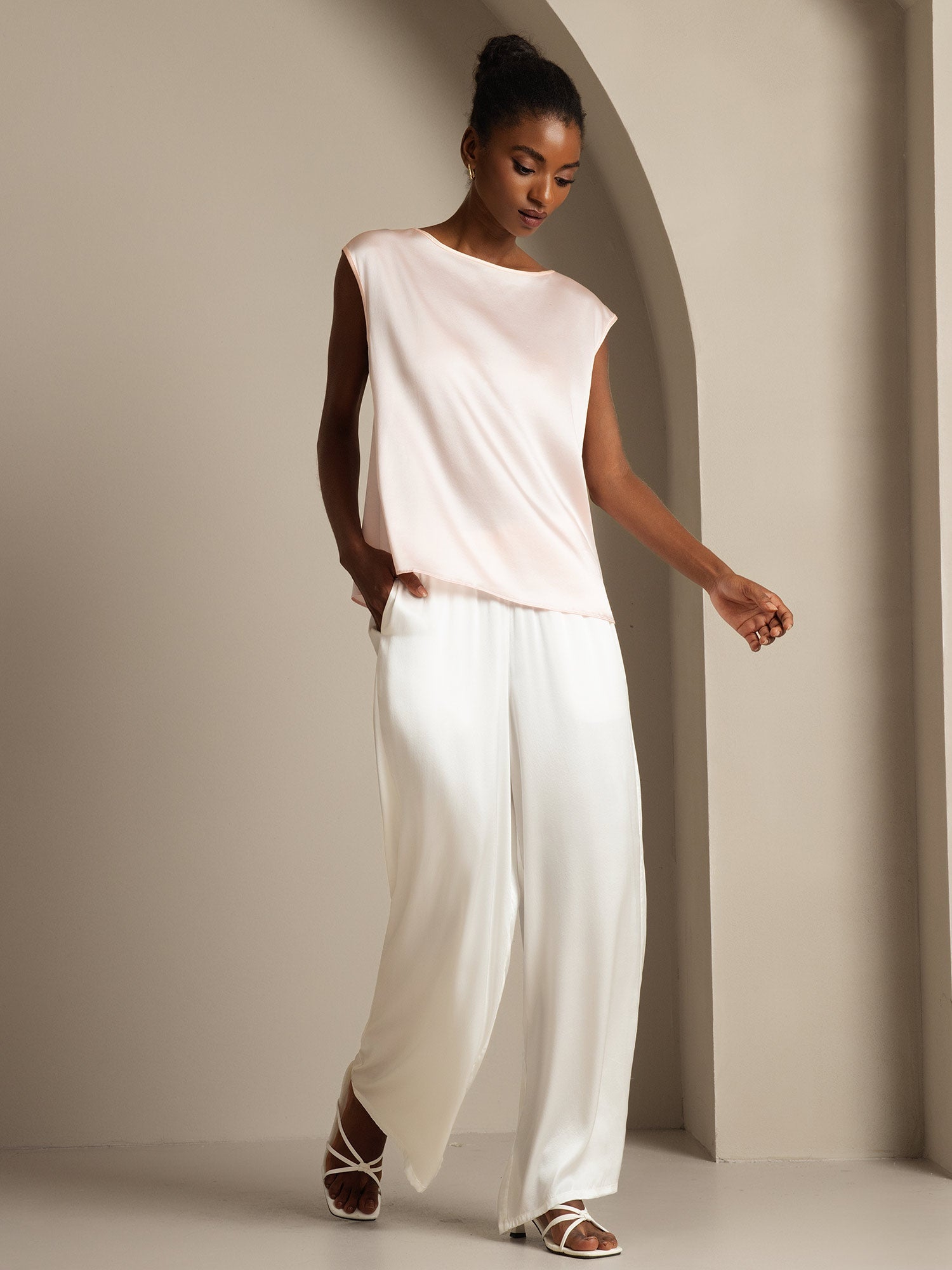 [Pink] SilkSilky-AU 19Momme Silk Round Neck Women's T-Shirt 004,