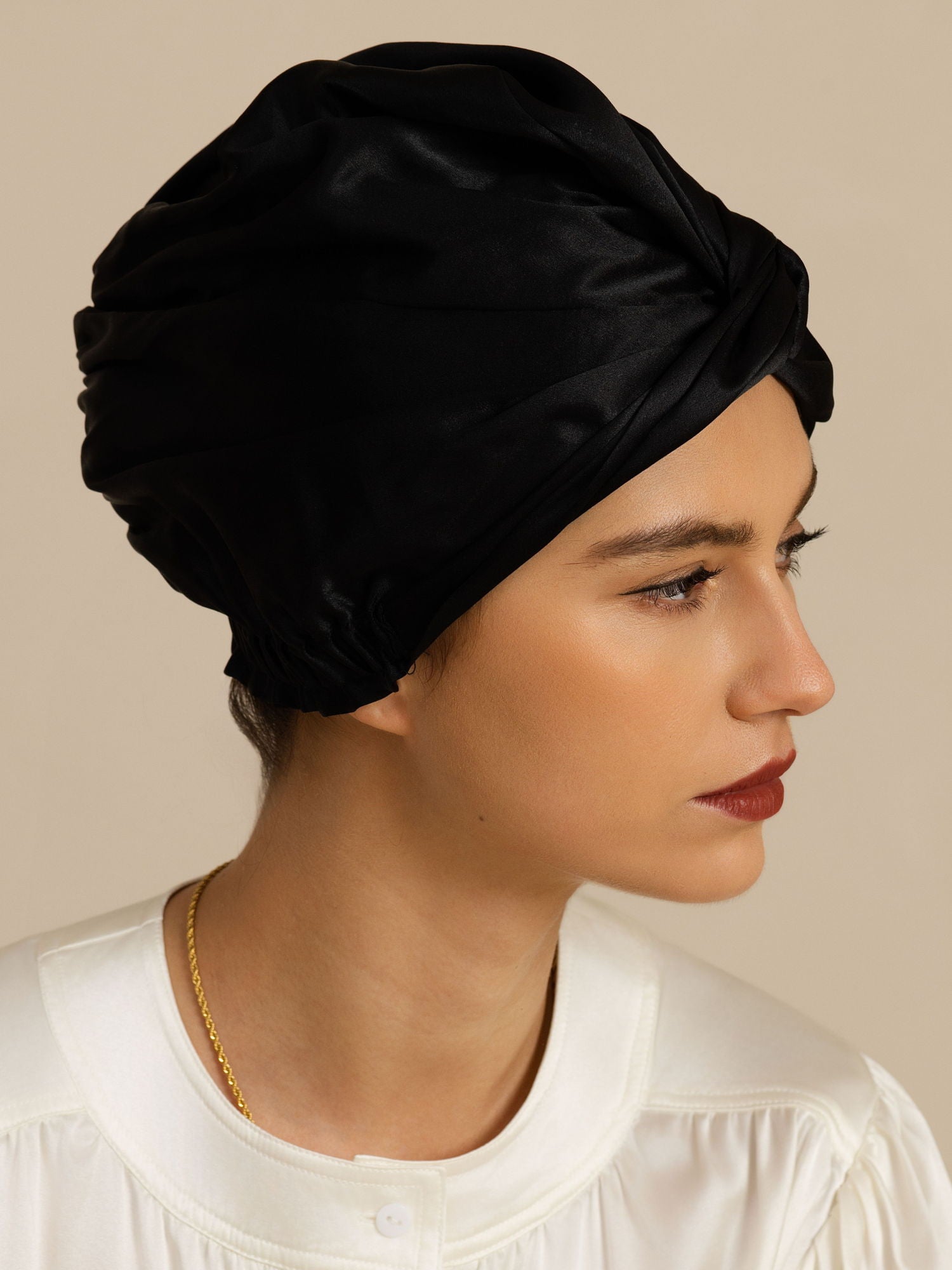 [Black] SilkSilky-AU 22Momme Sleep Cap 002