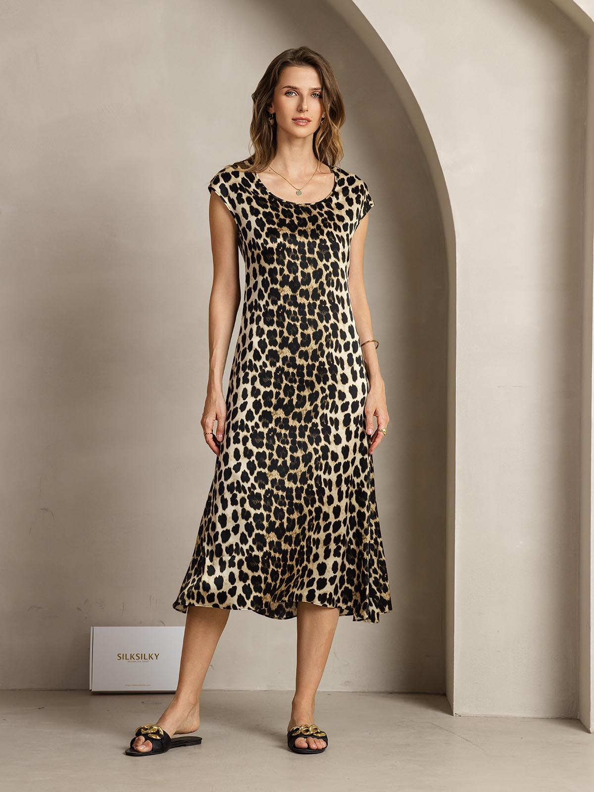 [Leopard] SilkSilky-AU 19Momme Silk Round Neck Dress 001