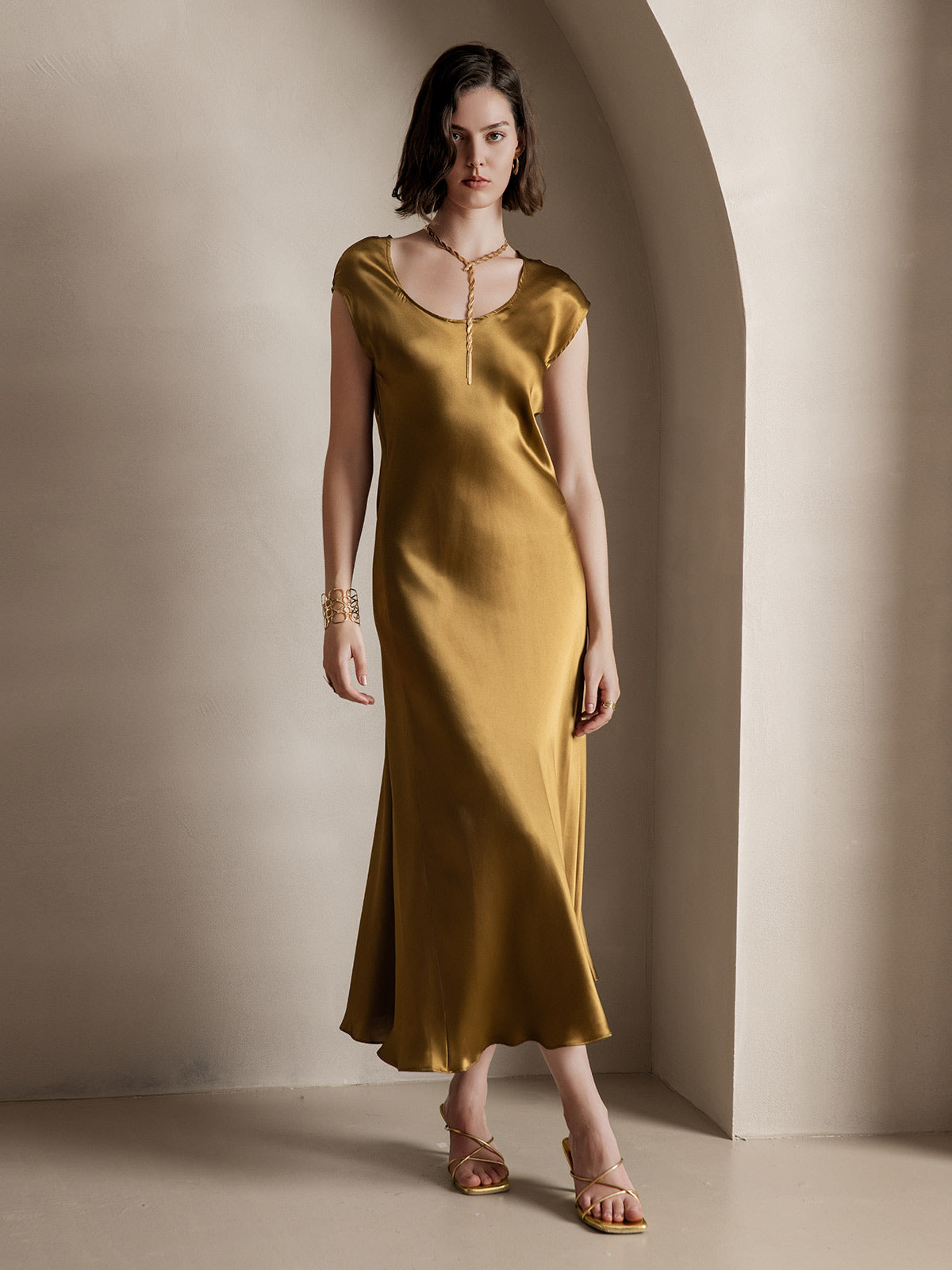 SilkSilky-AU 19Momme Silk Sleeveless Round Neck Dress Brown 005