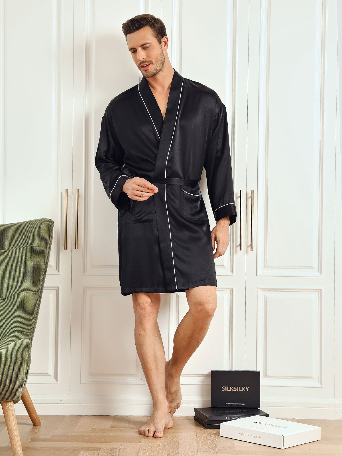 SilkSilky AU Pure Silk 3/4 Sleeve Mens Robe Black 003