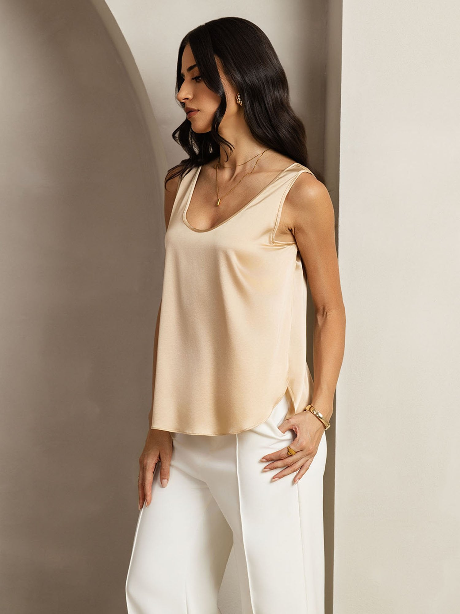 [Champagne] SilkSilky-AU 19Momme Silk U Neck Women's T-Shirt 007