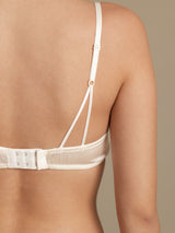 [White] SilkSilky-AU Bra 005