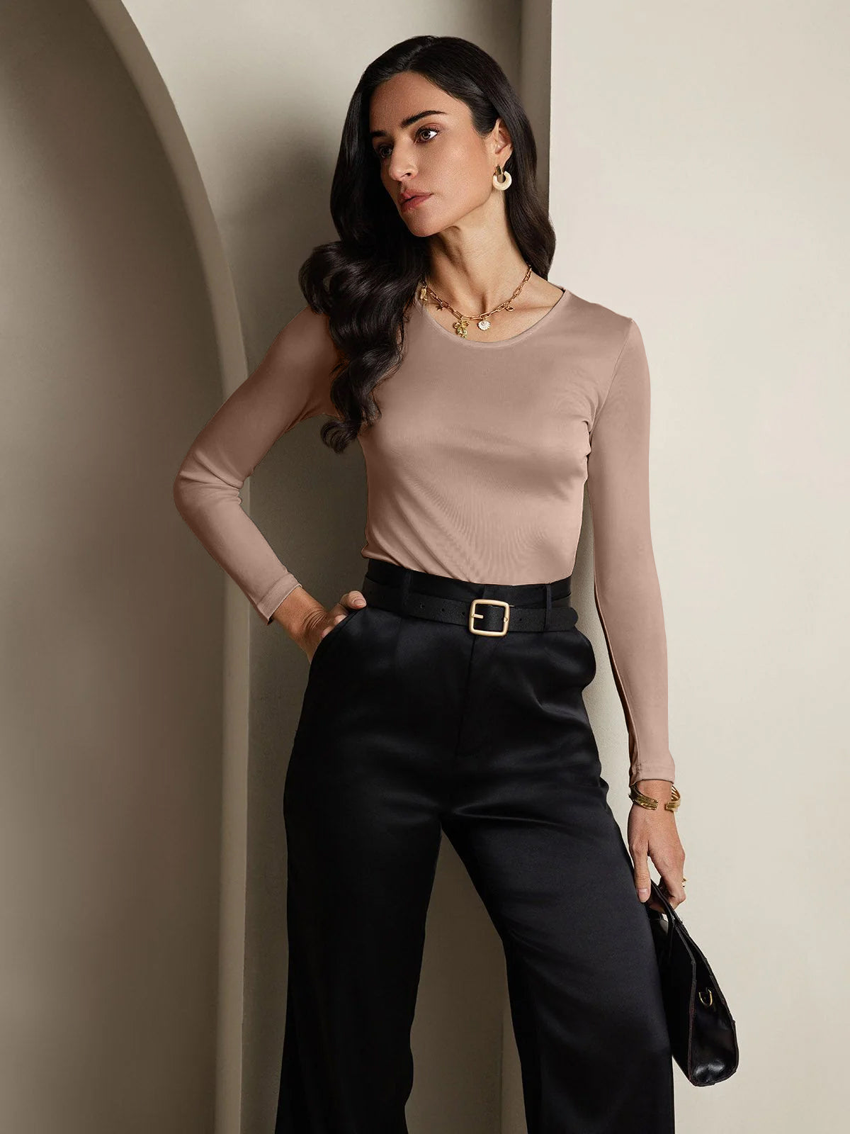 [Coffee] SilkSilky-AU Silk Round Neck Women's T-Shirt 004,