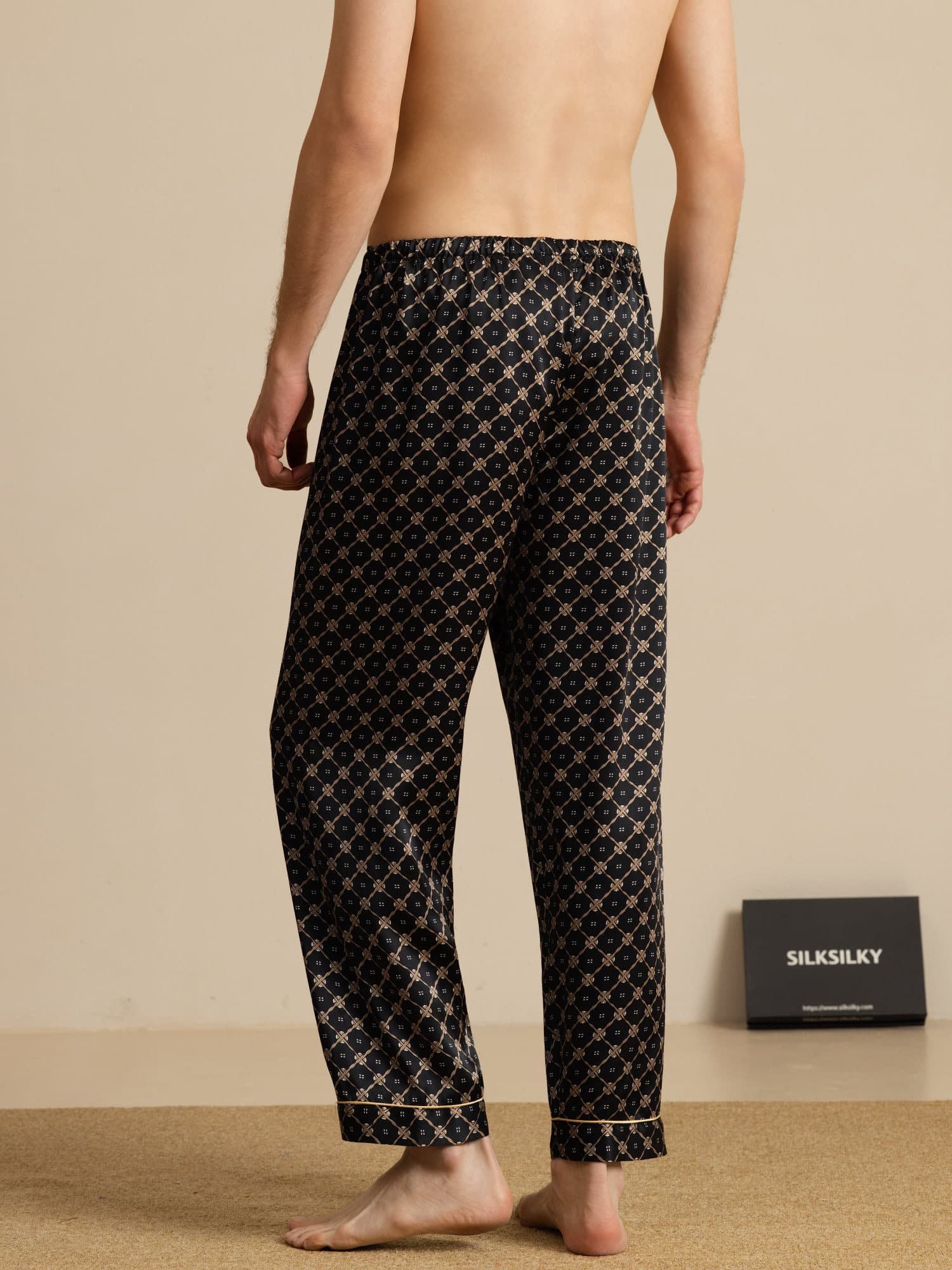 [Black Chain] SilkSilky-AU Men's Sleep Shorts 002