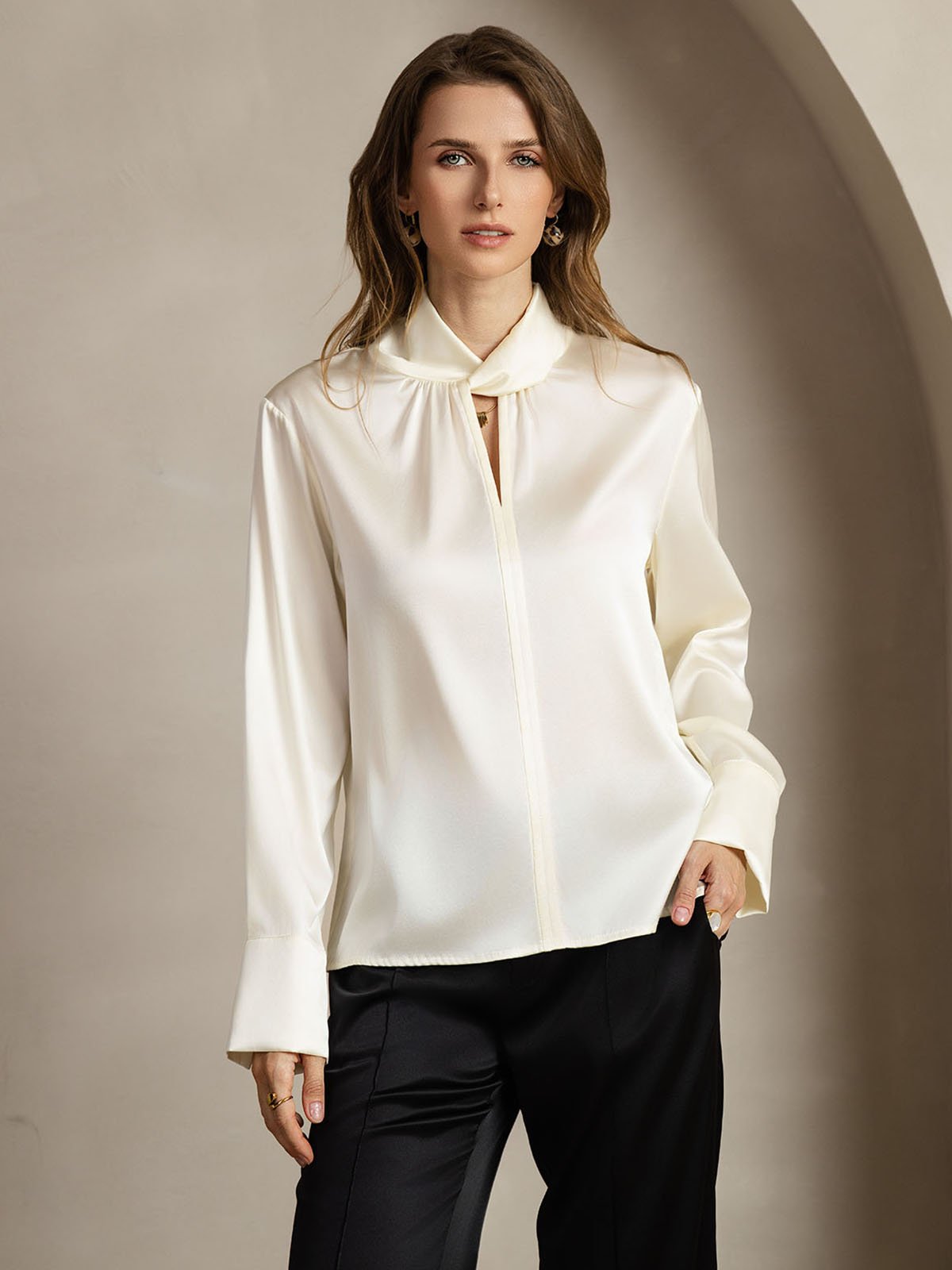 [Ivory] SilkSilky-AU 19Momme Silk Keyhole Neck Women's Shirt 001