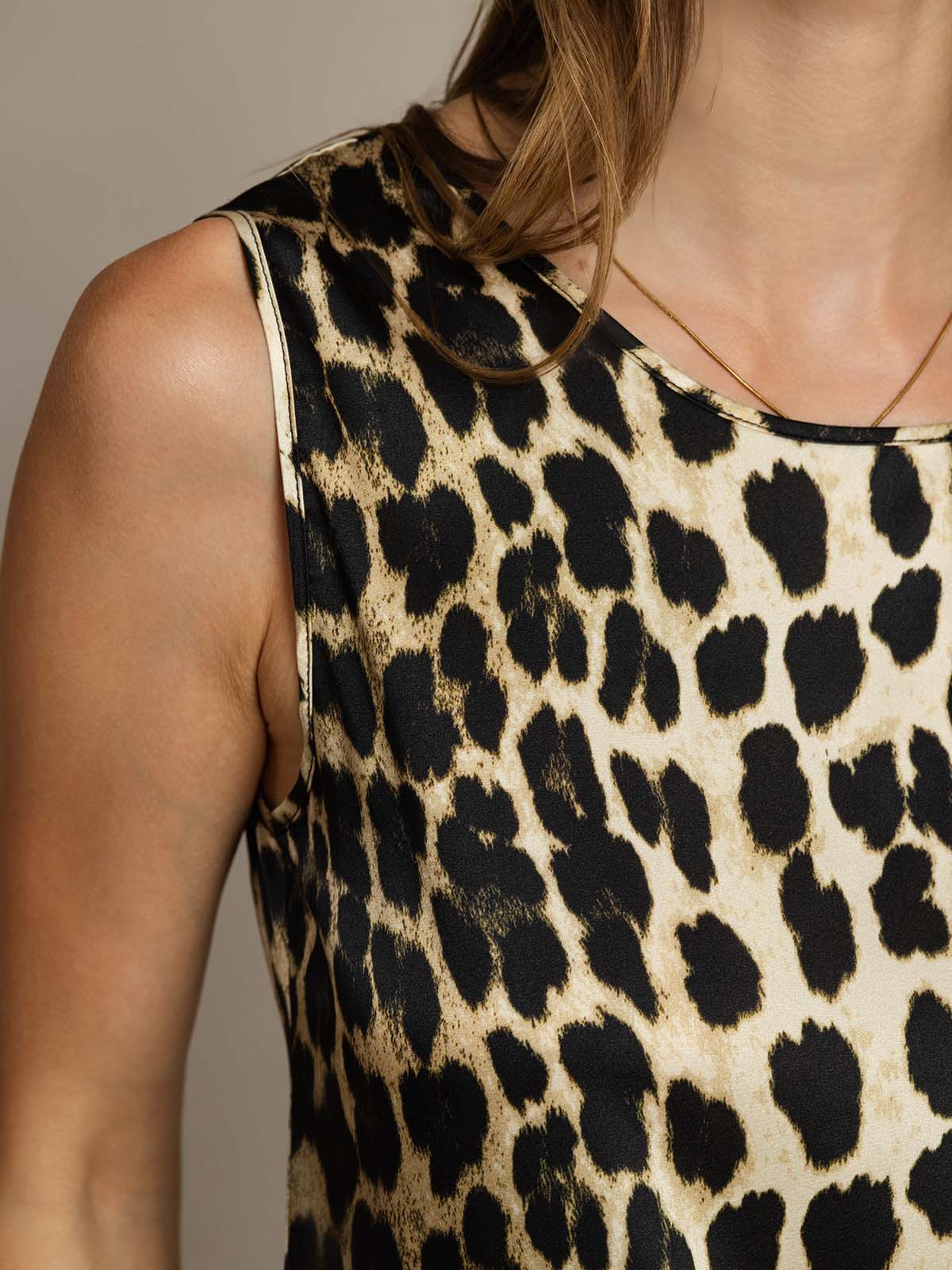 [Leopard] SilkSilky-AU 19Momme Silk Round Neck Camisole 004