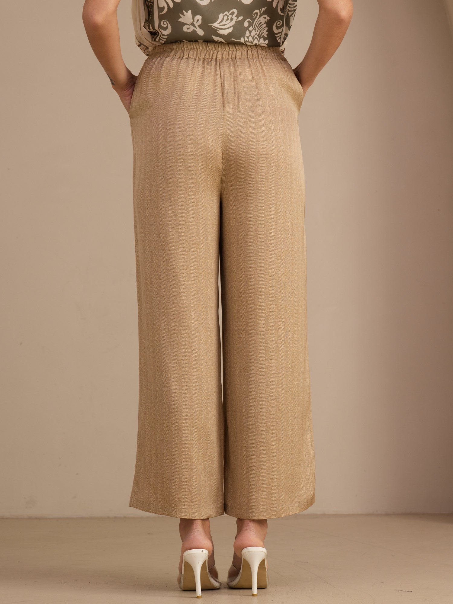 [Curry] SilkSilky-AU Womens Pants 002