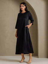 [Black] SilkSilky-AU 3/4 Sleeve Round Neck Dress 006