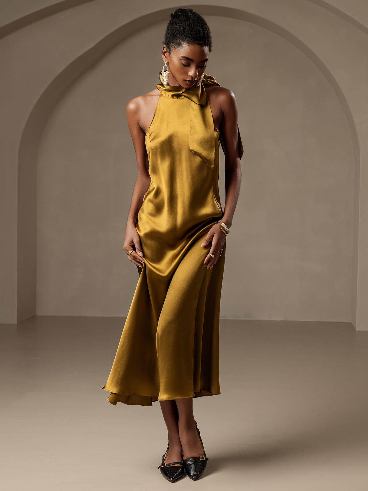 [Brown] SilkSilky-AU 19Momme Silk Sleeveless Tie Neck Dress 005