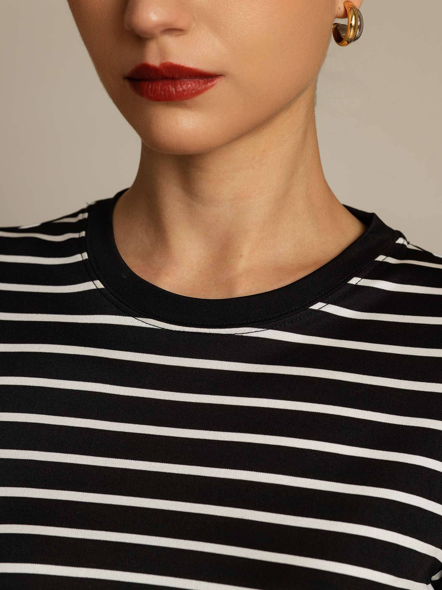 [BlackStripe] SilkSilky-AU Pure Silk Round Neck Women's T-Shirt 004