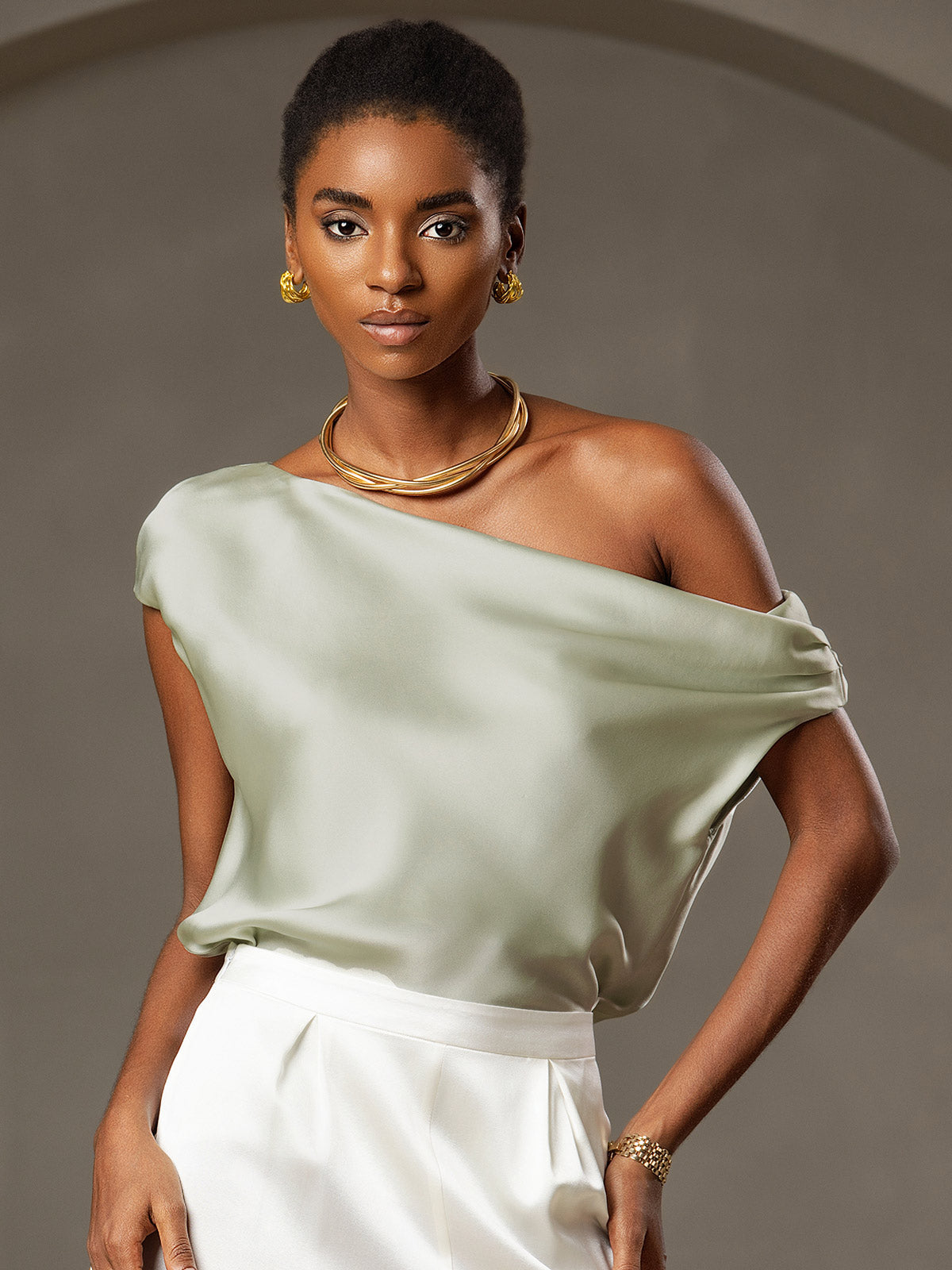 SilkSilky-AU 19Momme Silk Sleeveless One Shoulder Women's T-Shirt LightGreen 001