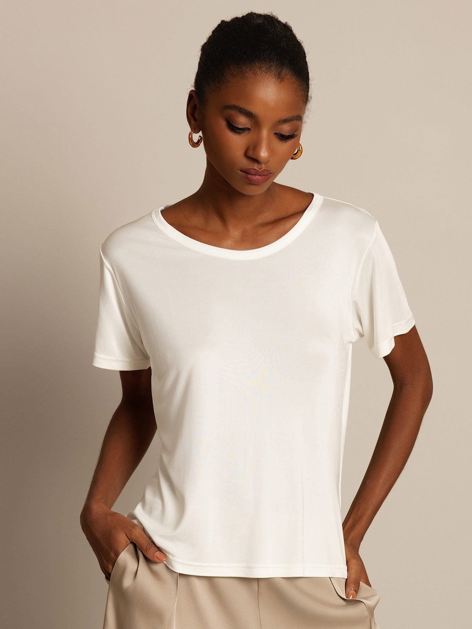[White] SilkSilky-AU Silk Knitted Round Neck Women's T-Shirt 001