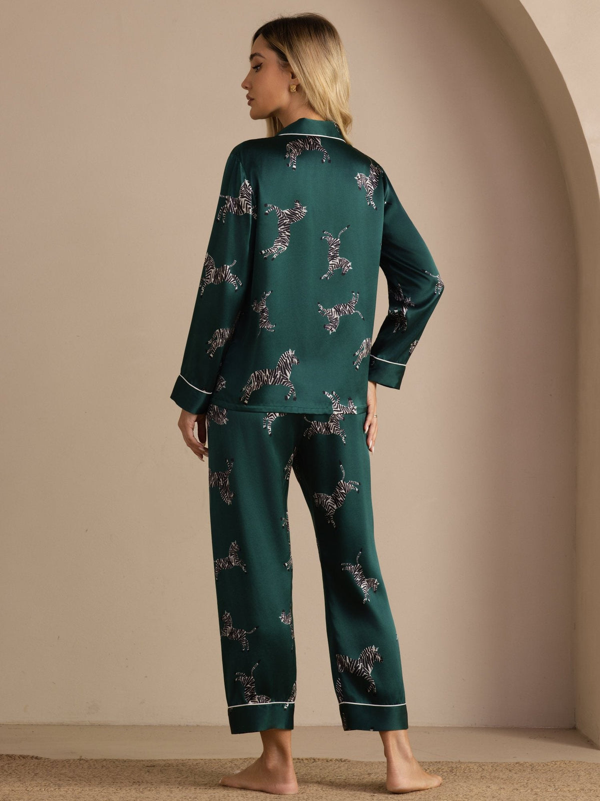 [Emerald Zebra] SilkSilky-AU Long Sleeve Lapel Collar Women's Pyjamas 002