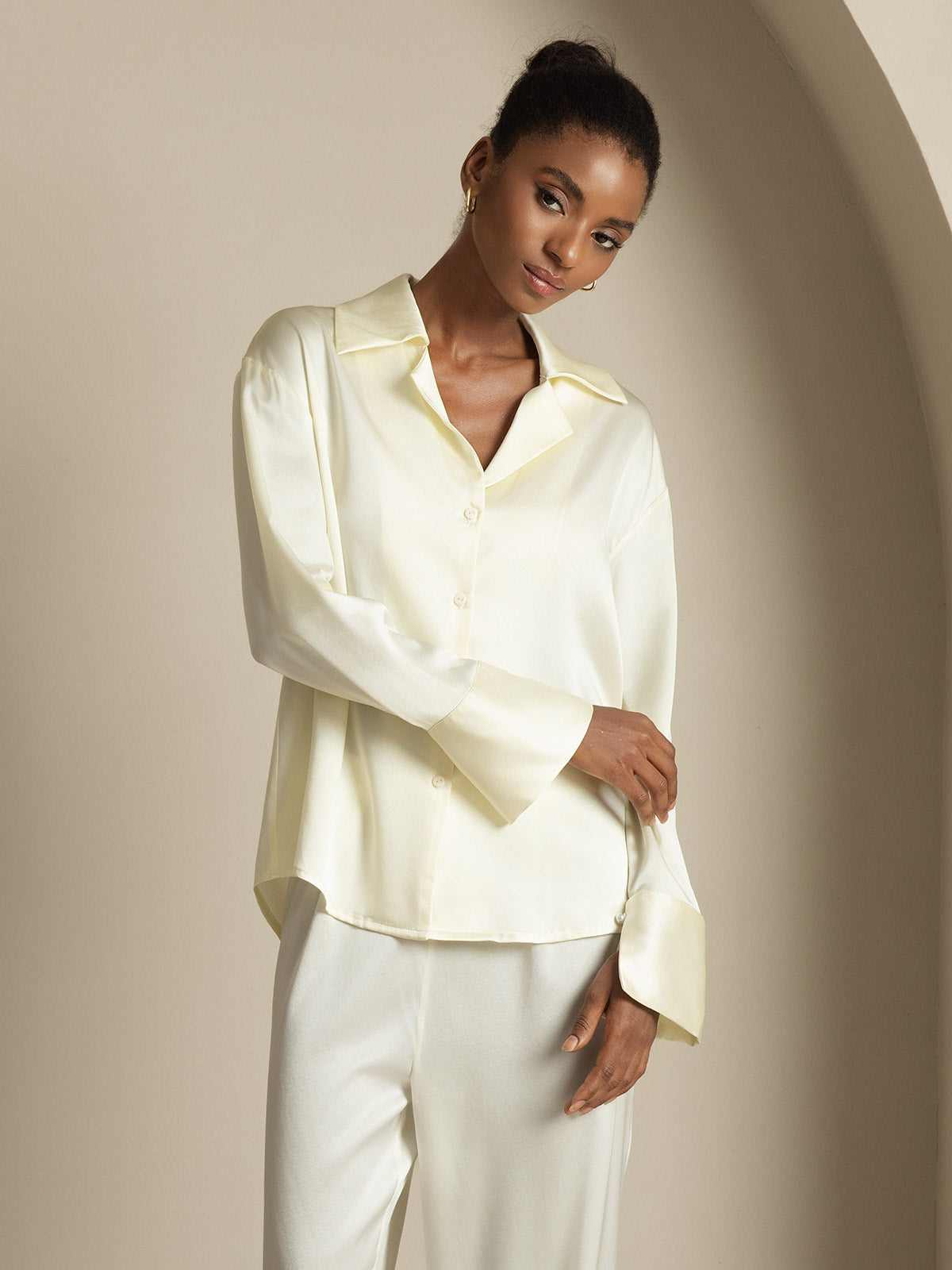 [Ivory] SilkSilky-AU 19Momme Silk Notch Collar Women's Shirt 006